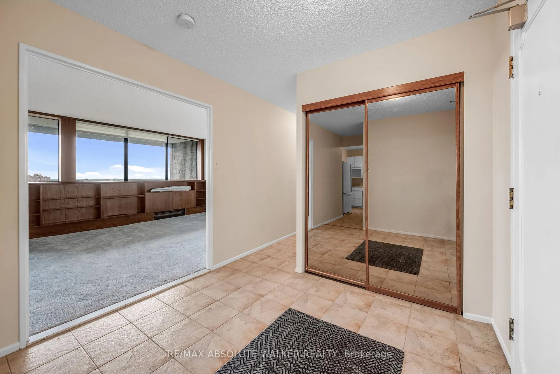 Photo 10 of Unit 2003, 1285 Cahill Drive, Ottawa, South Keys — HOMEH