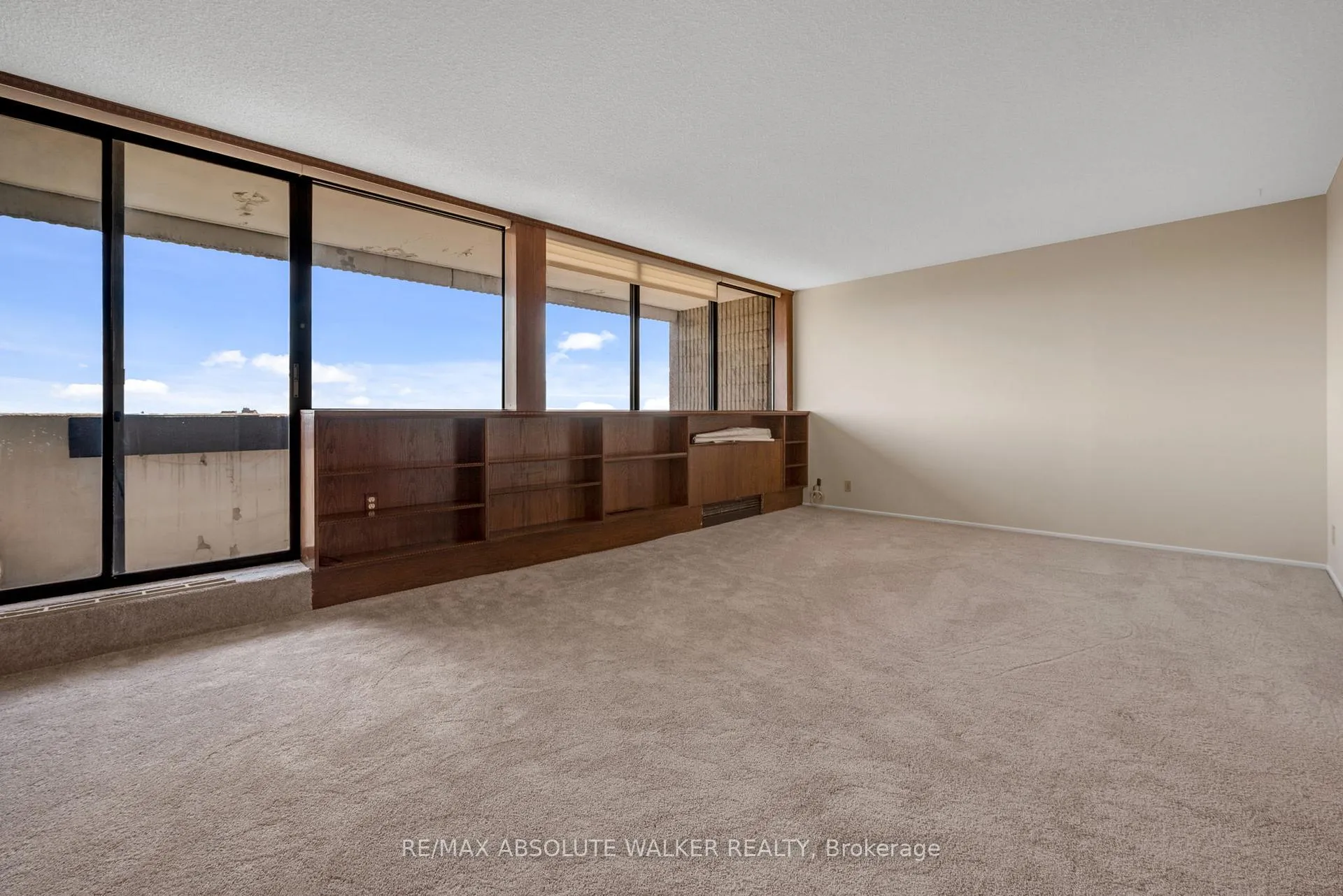 Photo 11 of Unit 2003, 1285 Cahill Drive, Ottawa, South Keys — HOMEH