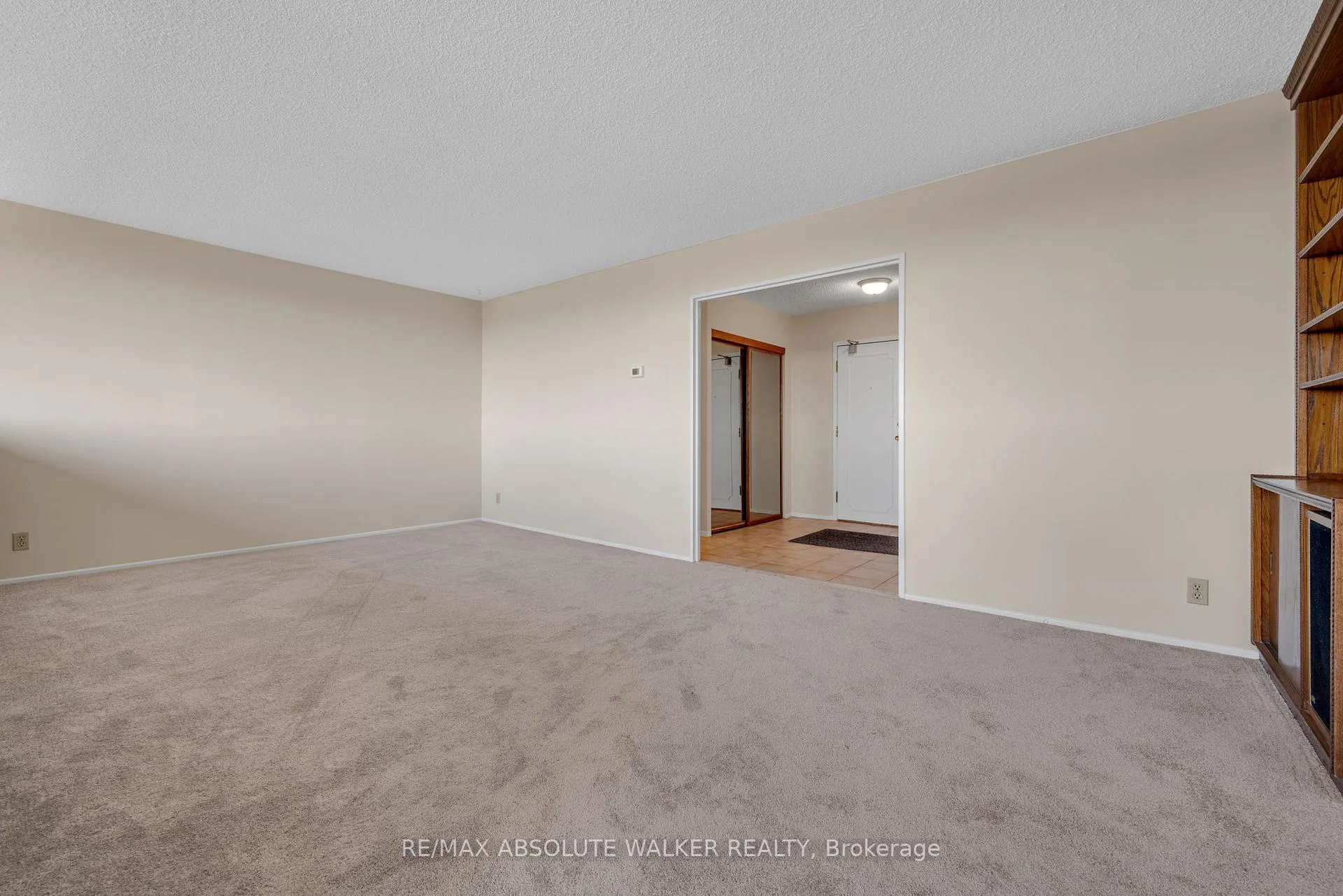 Photo 12 of Unit 2003, 1285 Cahill Drive, Ottawa, South Keys — HOMEH