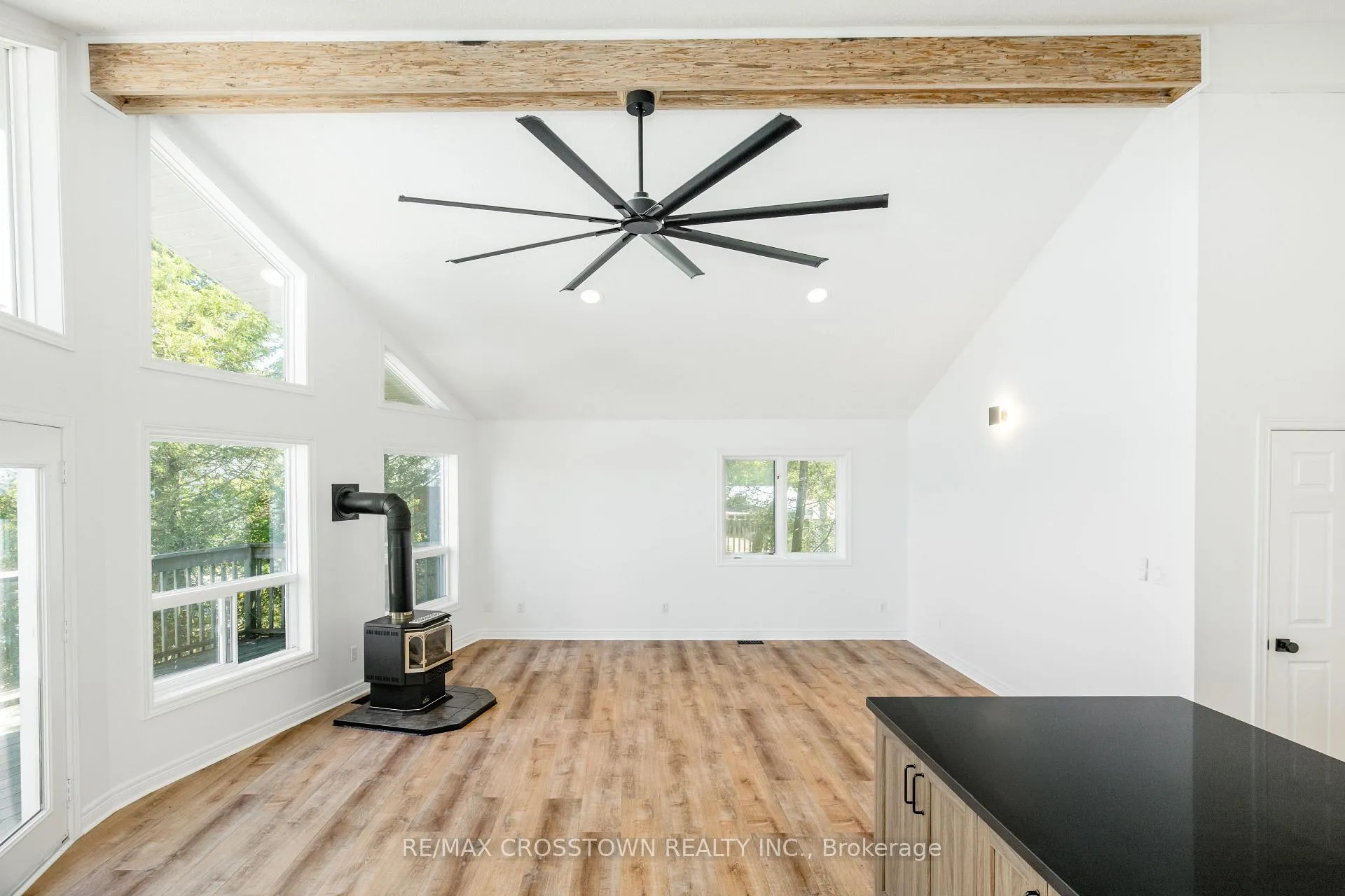 Photo 19 of 1799 Champlain Road, Tiny, Rural Tiny — HOMEH