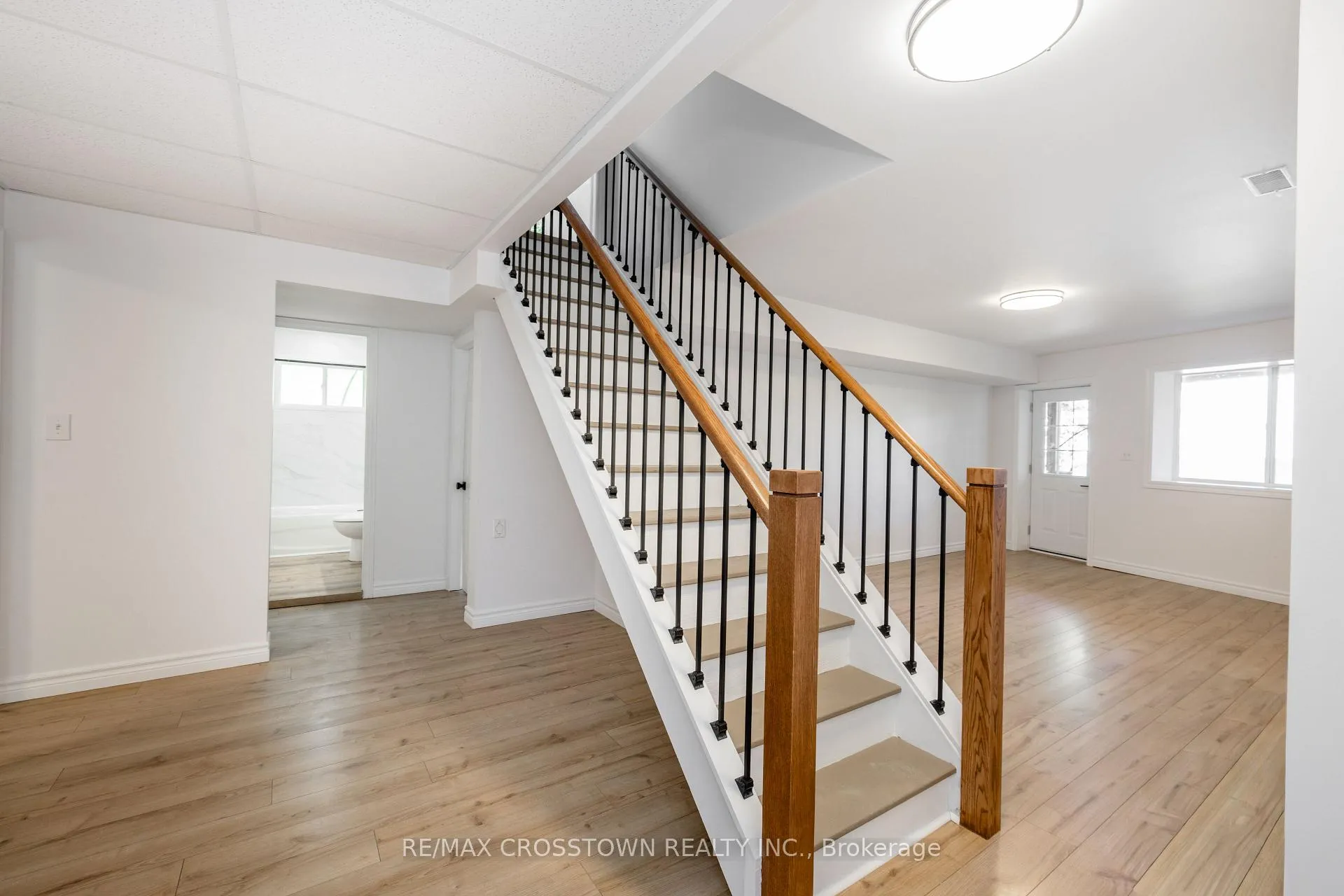 Photo 27 of 1799 Champlain Road, Tiny, Rural Tiny — HOMEH