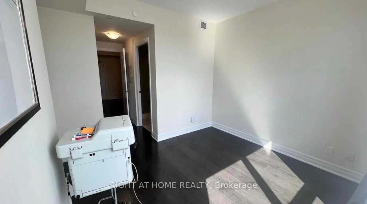 Photo 10 of Unit 704, 9075 Jane Street, Vaughan, Concord — HOMEH
