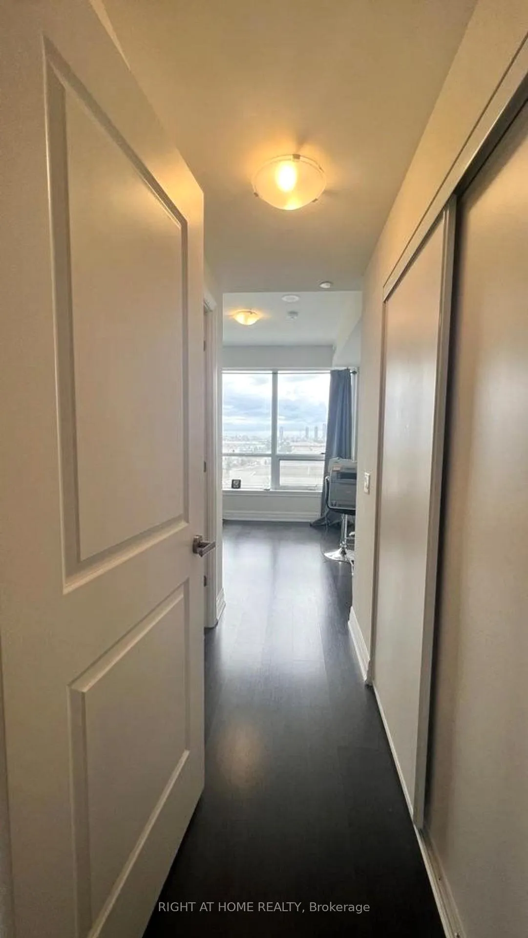Photo 13 of Unit 704, 9075 Jane Street, Vaughan, Concord — HOMEH