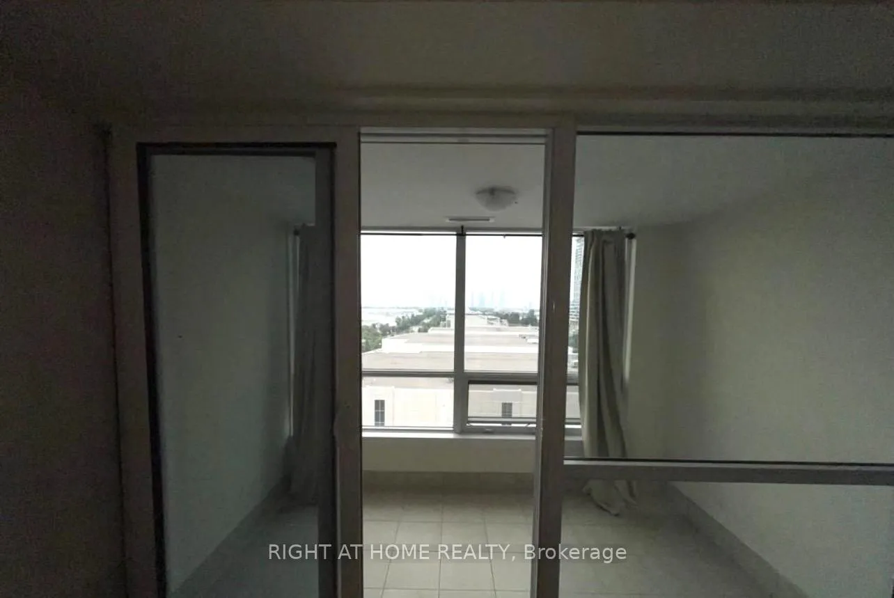 Photo 15 of Unit 704, 9075 Jane Street, Vaughan, Concord — HOMEH