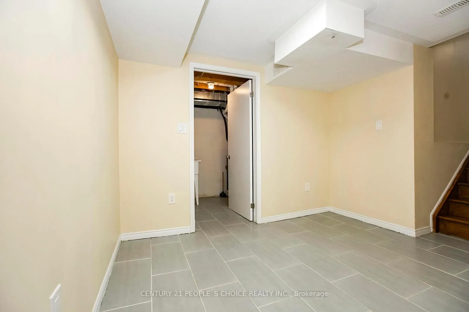 Photo 36 of Unit 117, 23 Darras Court, Brampton, Southgate — HOMEH