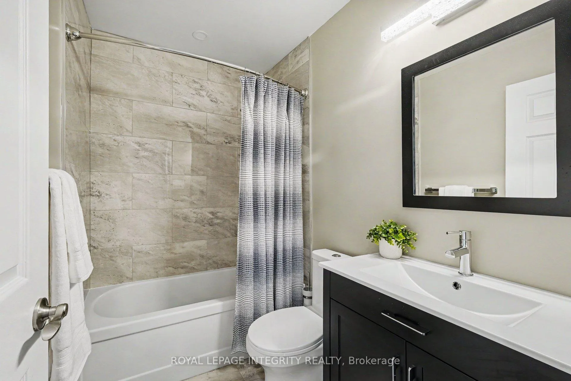 Photo 24 of 4 Reilly Street, Edwardsburgh/Cardinal, Prescott — HOMEH
