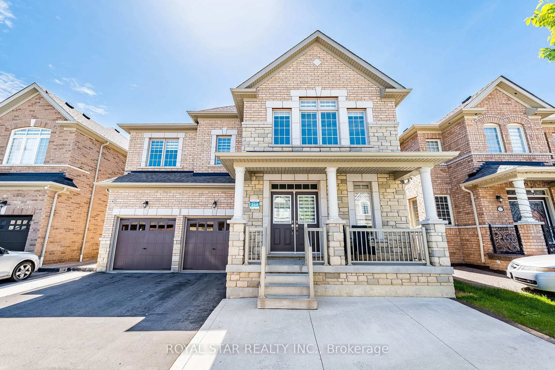 Photo 1 of 114 Folgate Crescent, Brampton, Sandringham-Wellington North — HOMEH