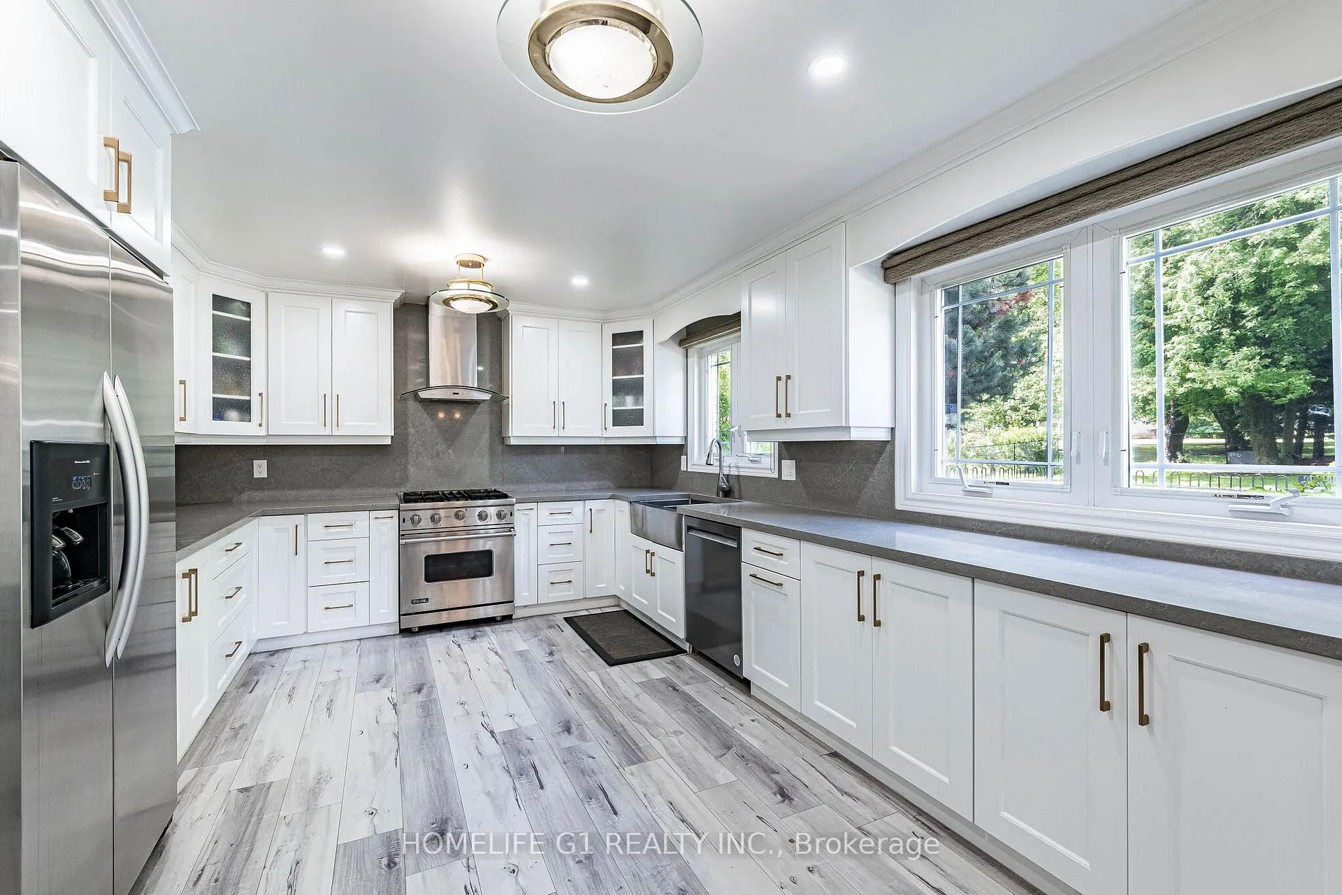 Photo 13 of 17 Crescent Hills Drive S, Brampton, Central Park — HOMEH