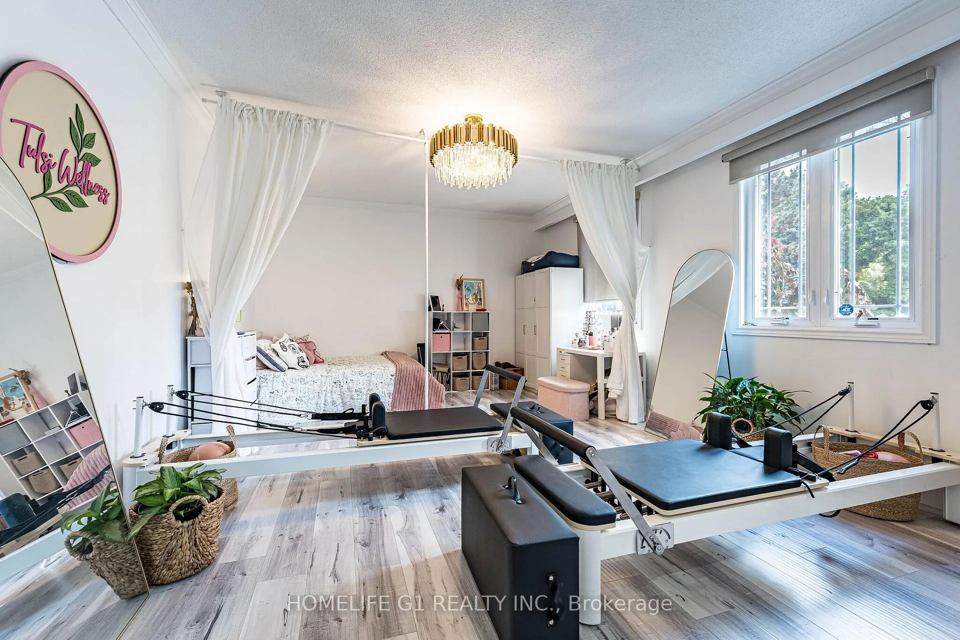 Photo 15 of 17 Crescent Hills Drive S, Brampton, Central Park — HOMEH
