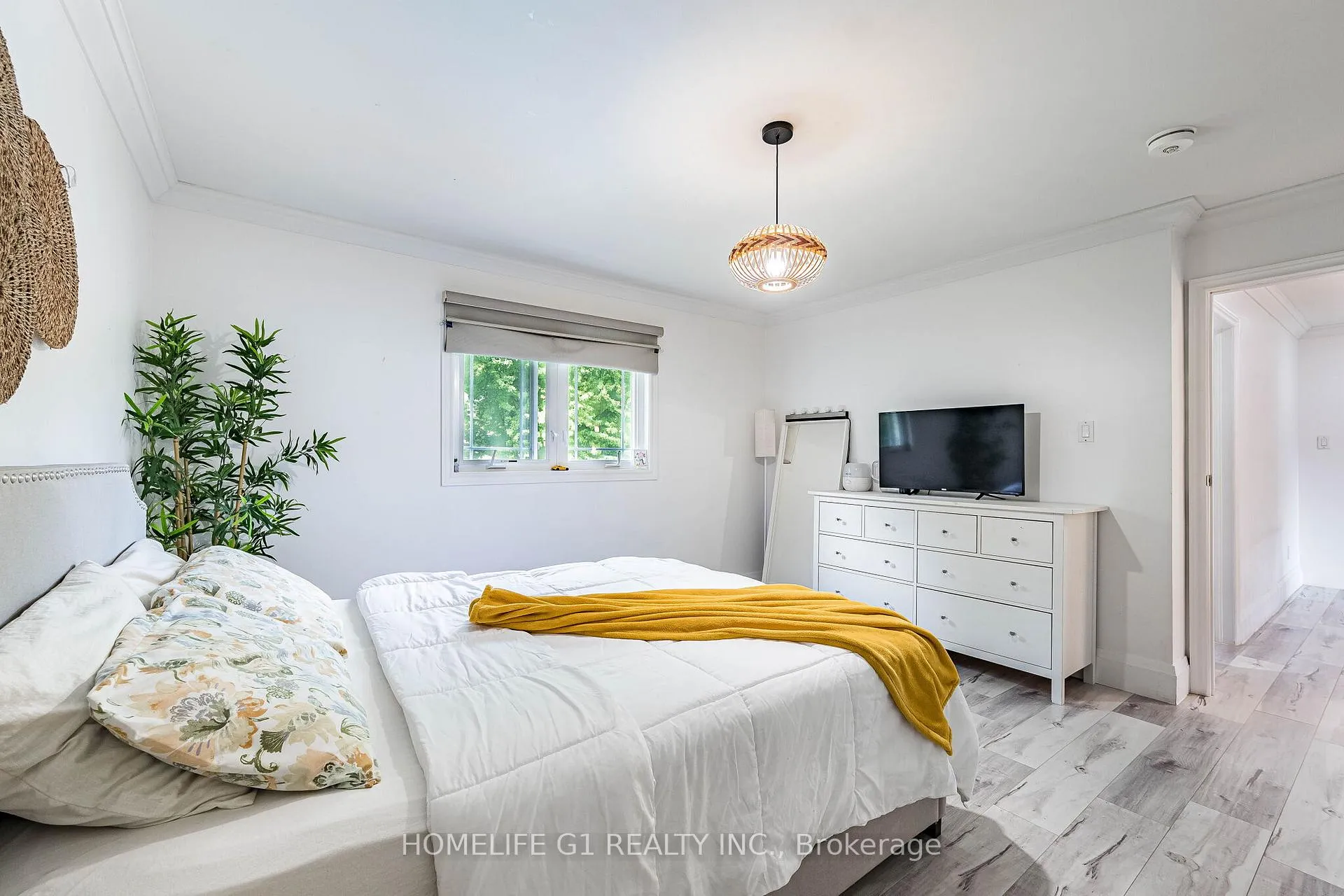 Photo 29 of 17 Crescent Hills Drive S, Brampton, Central Park — HOMEH