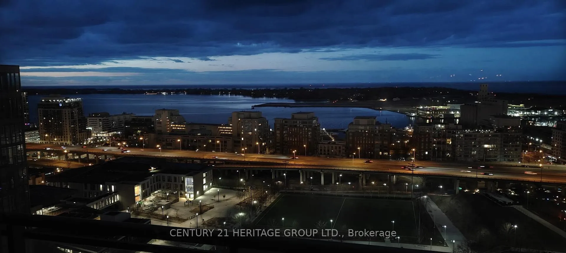 Photo 11 of Unit 2009, 15 Iceboat Terrace, Toronto, Waterfront Communities — HOMEH