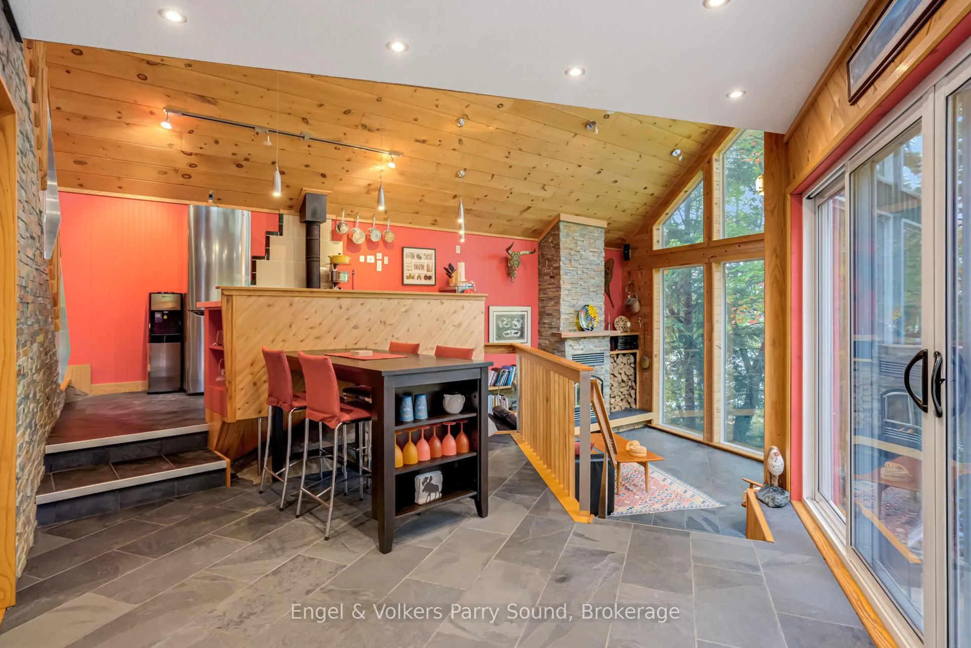 Photo 7 of 139 Manitou Drive, McKellar — HOMEH