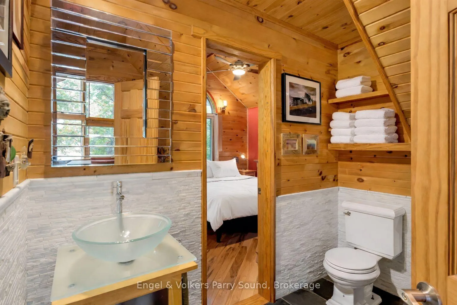 Photo 25 of 139 Manitou Drive, McKellar — HOMEH