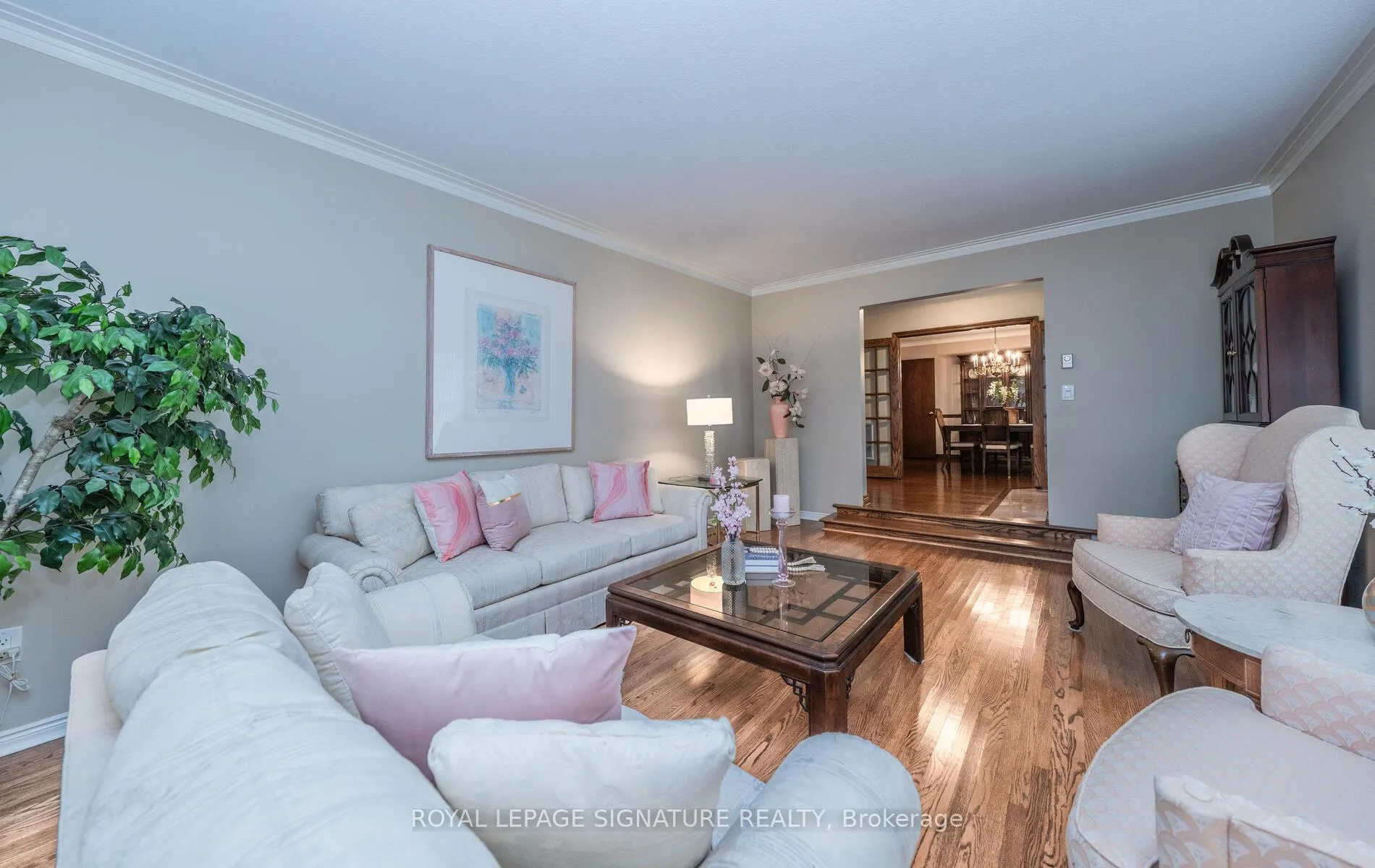 Photo 7 of 2 Gablehurst Crescent, Scarborough, Tam O'Shanter-Sullivan — HOMEH
