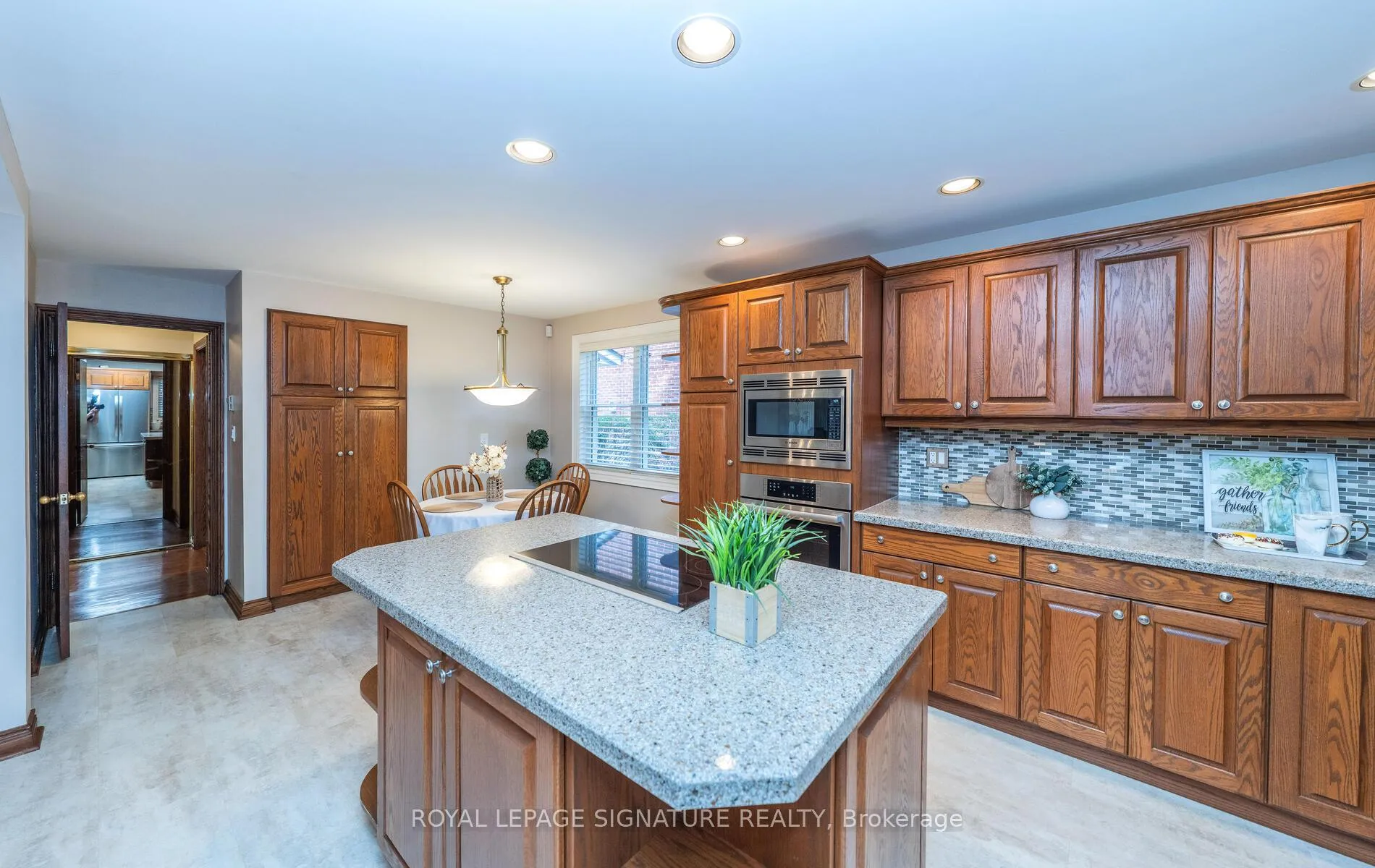 Photo 15 of 2 Gablehurst Crescent, Scarborough, Tam O'Shanter-Sullivan — HOMEH