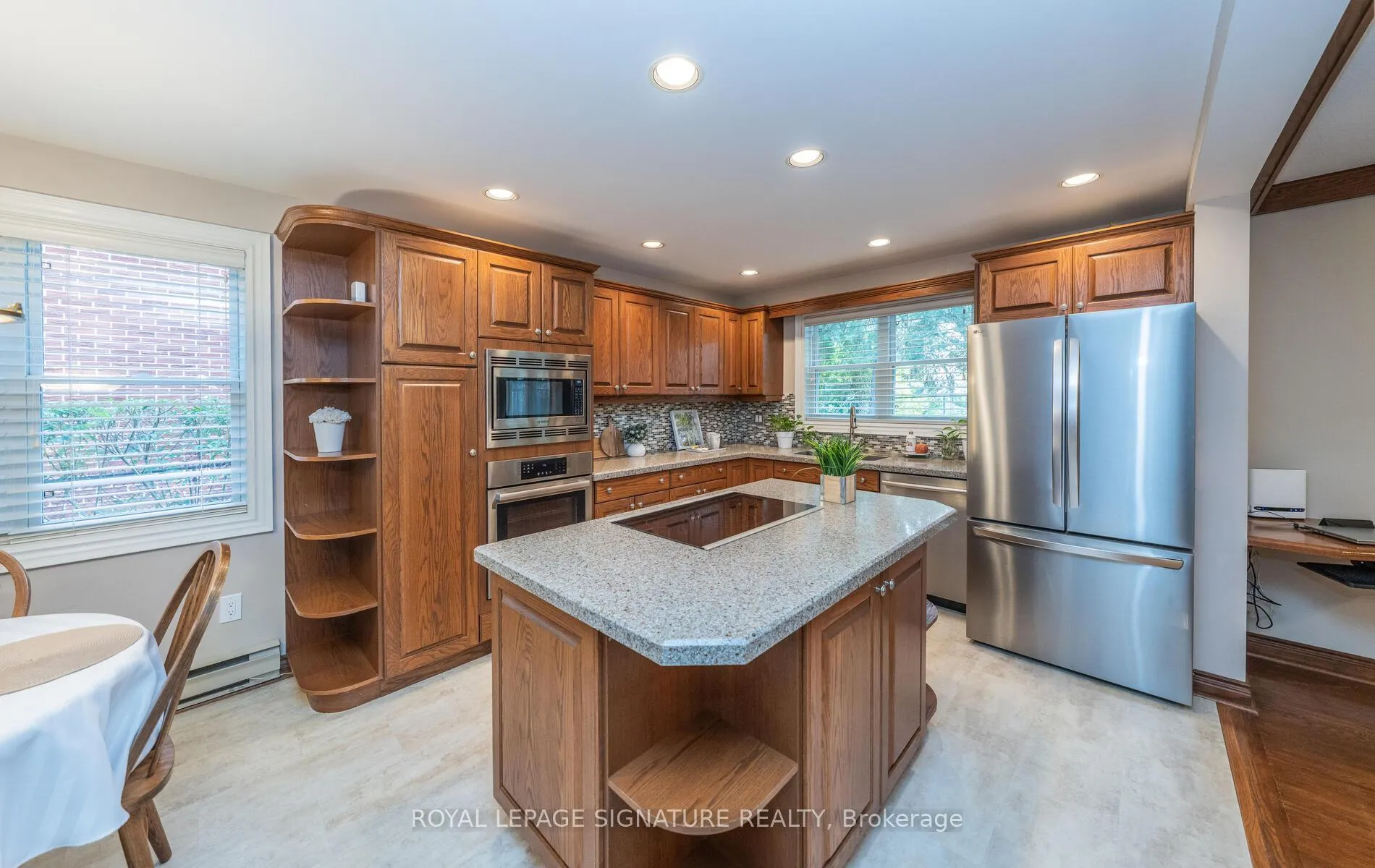 Photo 16 of 2 Gablehurst Crescent, Scarborough, Tam O'Shanter-Sullivan — HOMEH