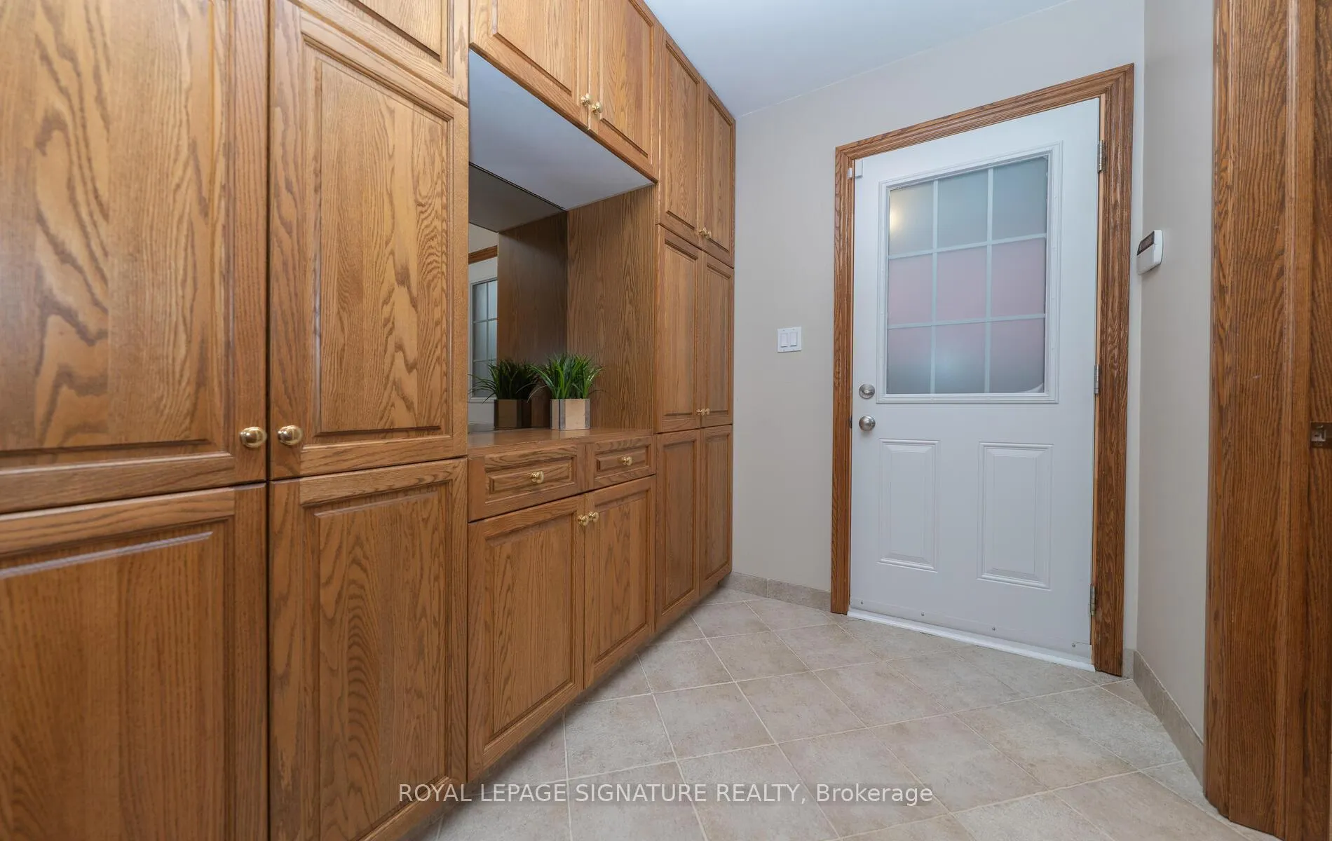 Photo 19 of 2 Gablehurst Crescent, Scarborough, Tam O'Shanter-Sullivan — HOMEH