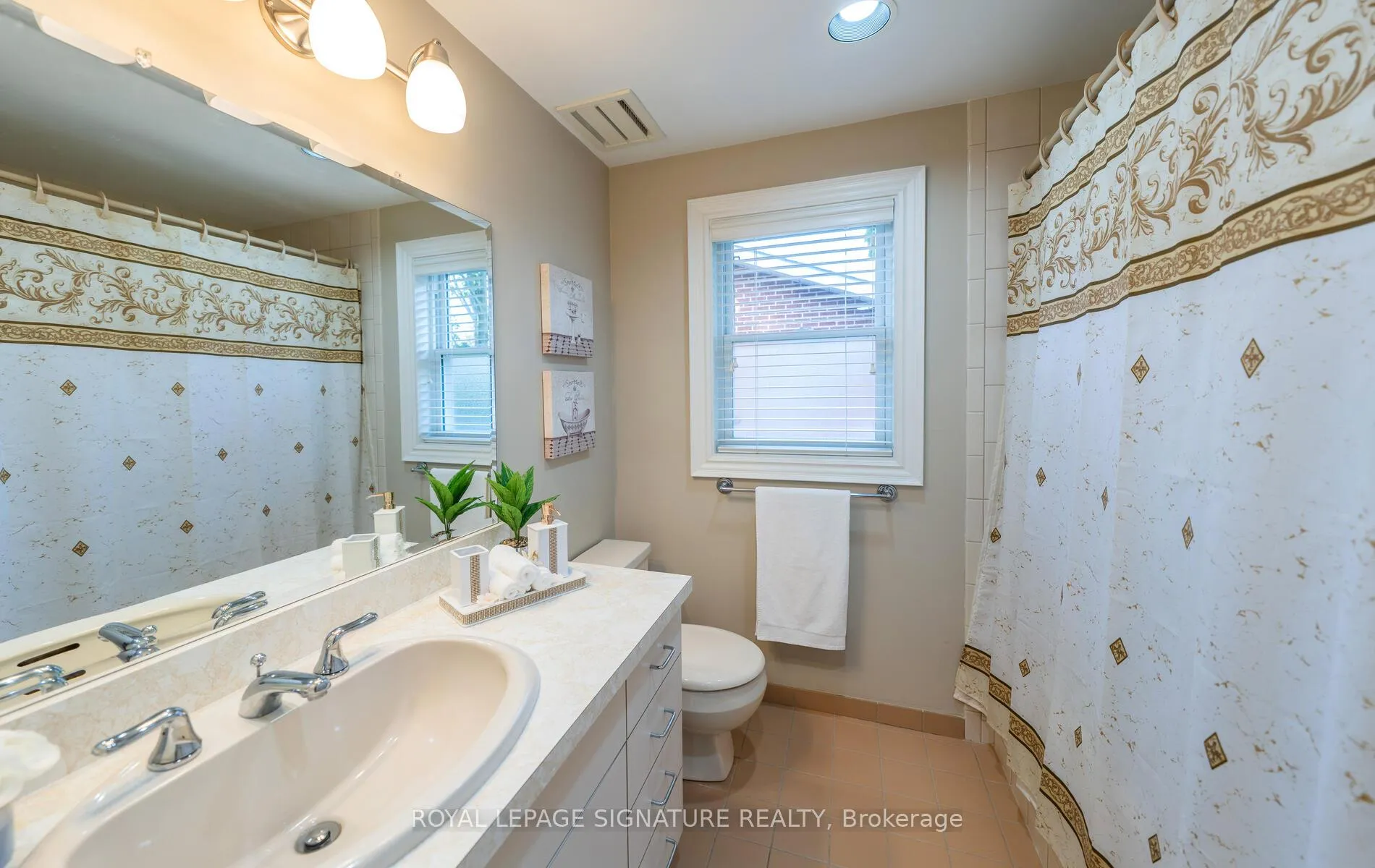 Photo 30 of 2 Gablehurst Crescent, Scarborough, Tam O'Shanter-Sullivan — HOMEH