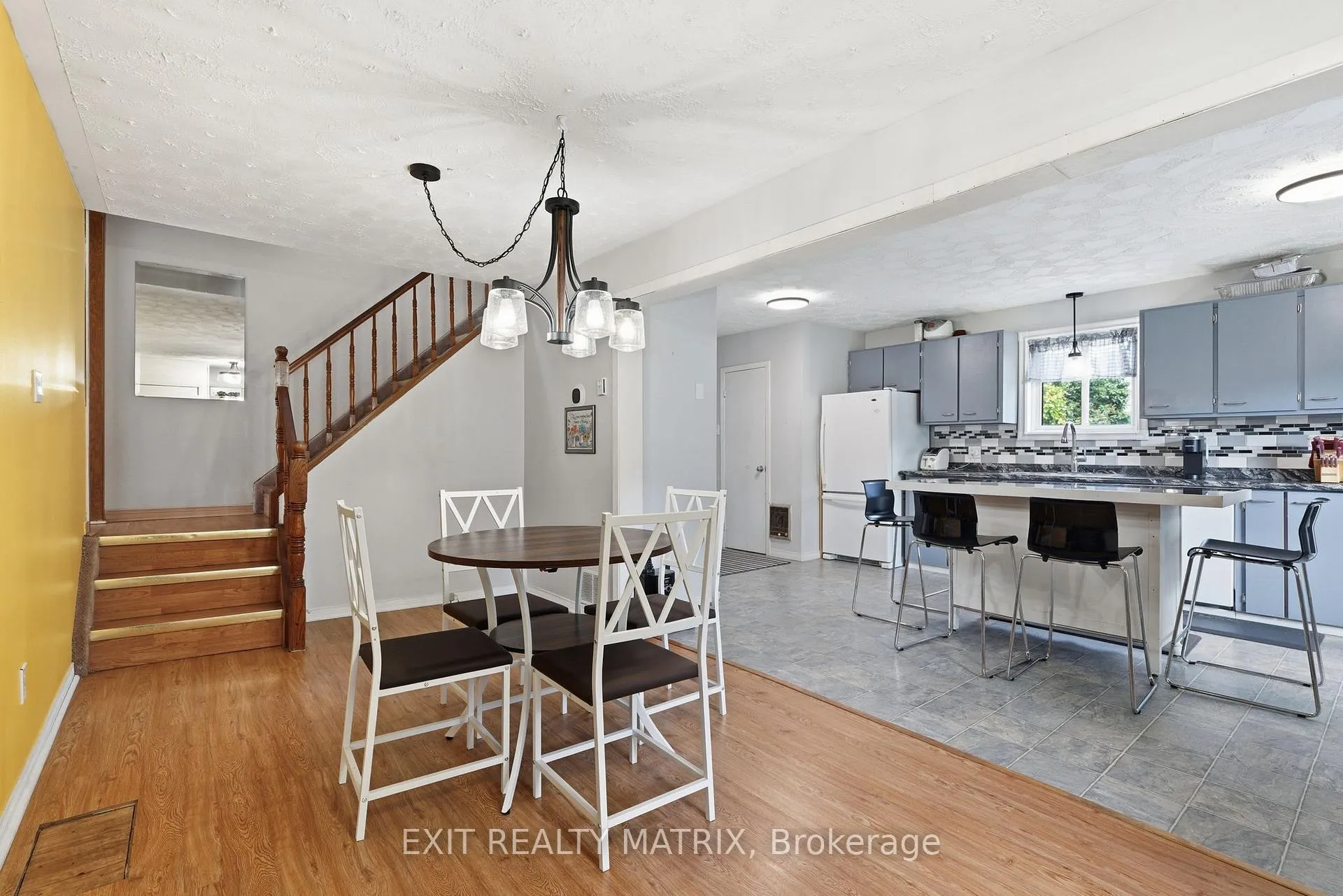 Photo 8 of 1320 St Joseph Road, Russell, Russell Twp — HOMEH