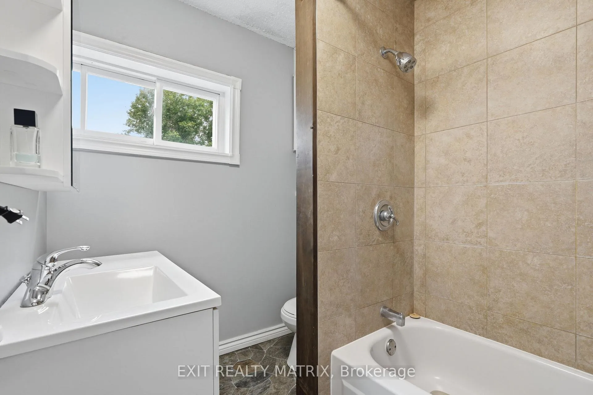 Photo 23 of 1320 St Joseph Road, Russell, Russell Twp — HOMEH