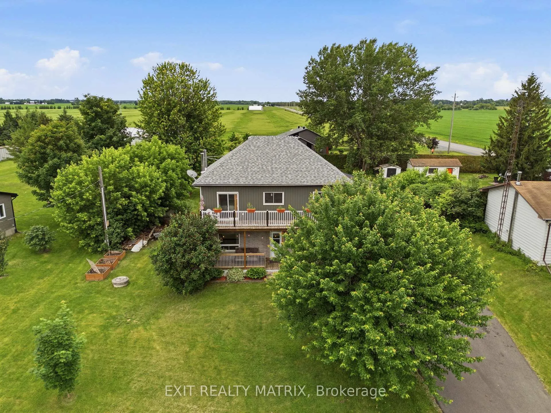 Photo 33 of 1320 St Joseph Road, Russell, Russell Twp — HOMEH