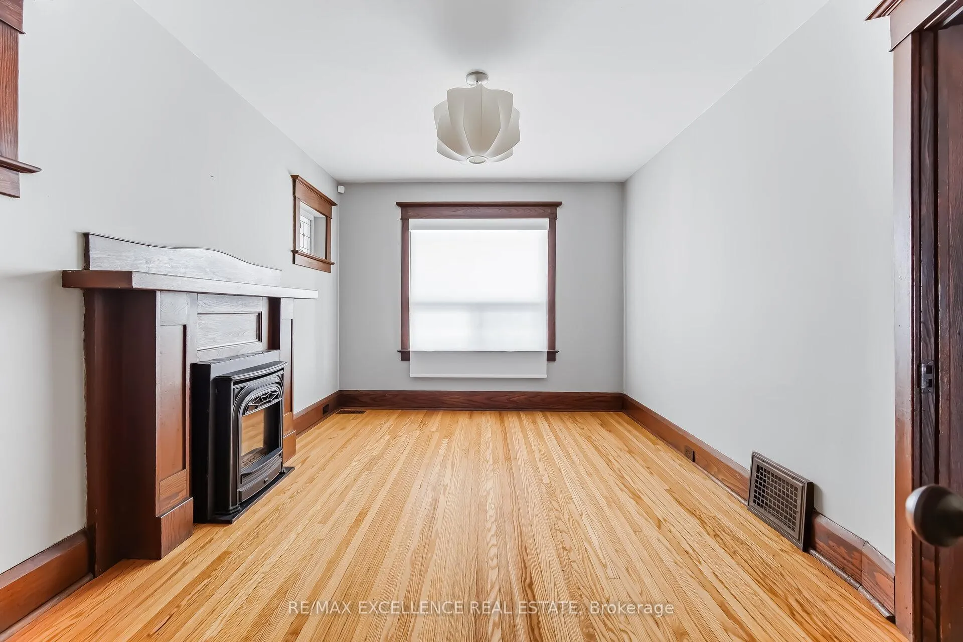 Photo 10 of 7 Arundel Avenue, Toronto, Playter Estates-Danforth — HOMEH