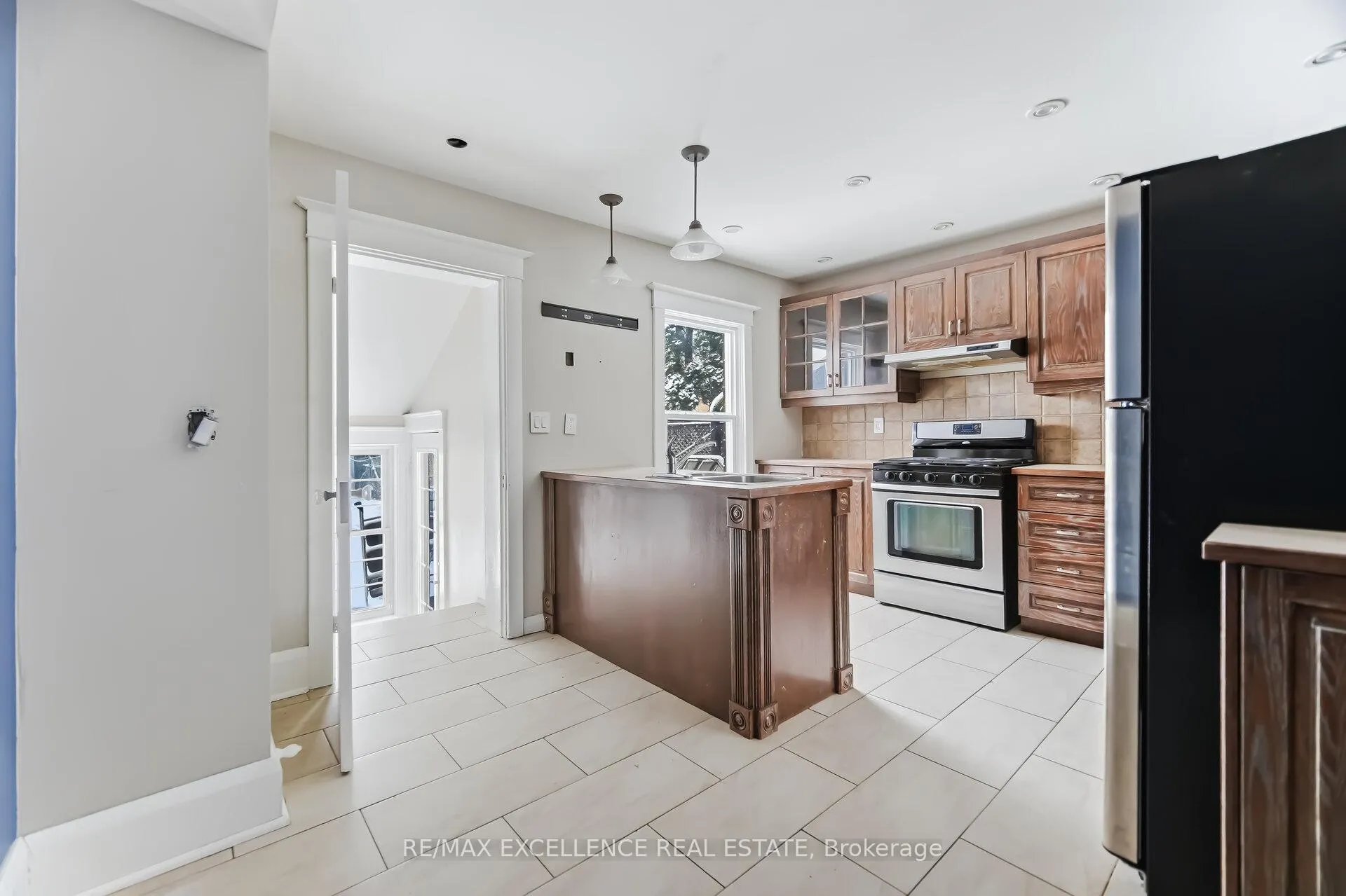 Photo 19 of 7 Arundel Avenue, Toronto, Playter Estates-Danforth — HOMEH