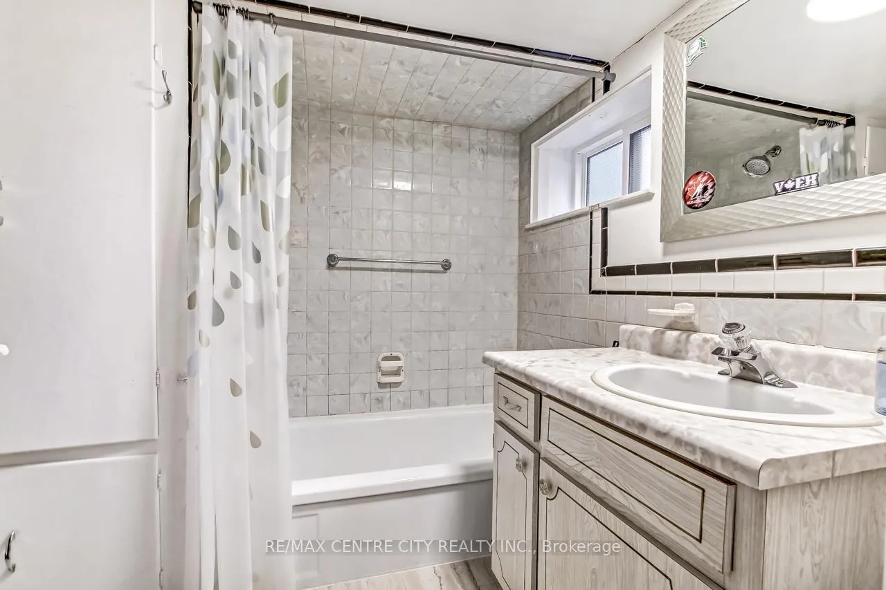 Photo 17 of 92 Forest Avenue, St. Thomas — HOMEH