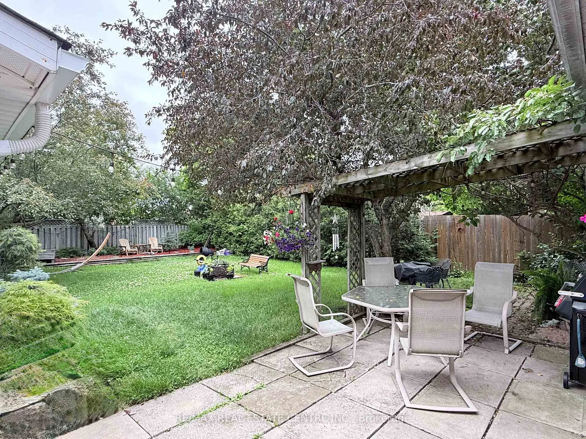 Photo 26 of Unit Basement, 18 Mackenzie Drive, Halton Hills, Georgetown — HOMEH