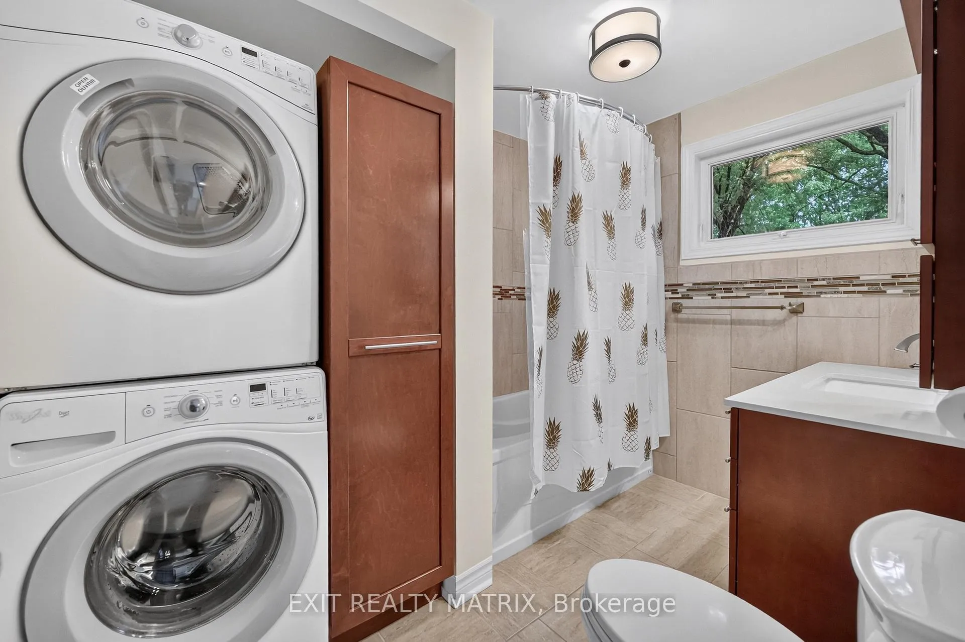 Photo 10 of 383 Castor Road, Russell, Russell Twp — HOMEH