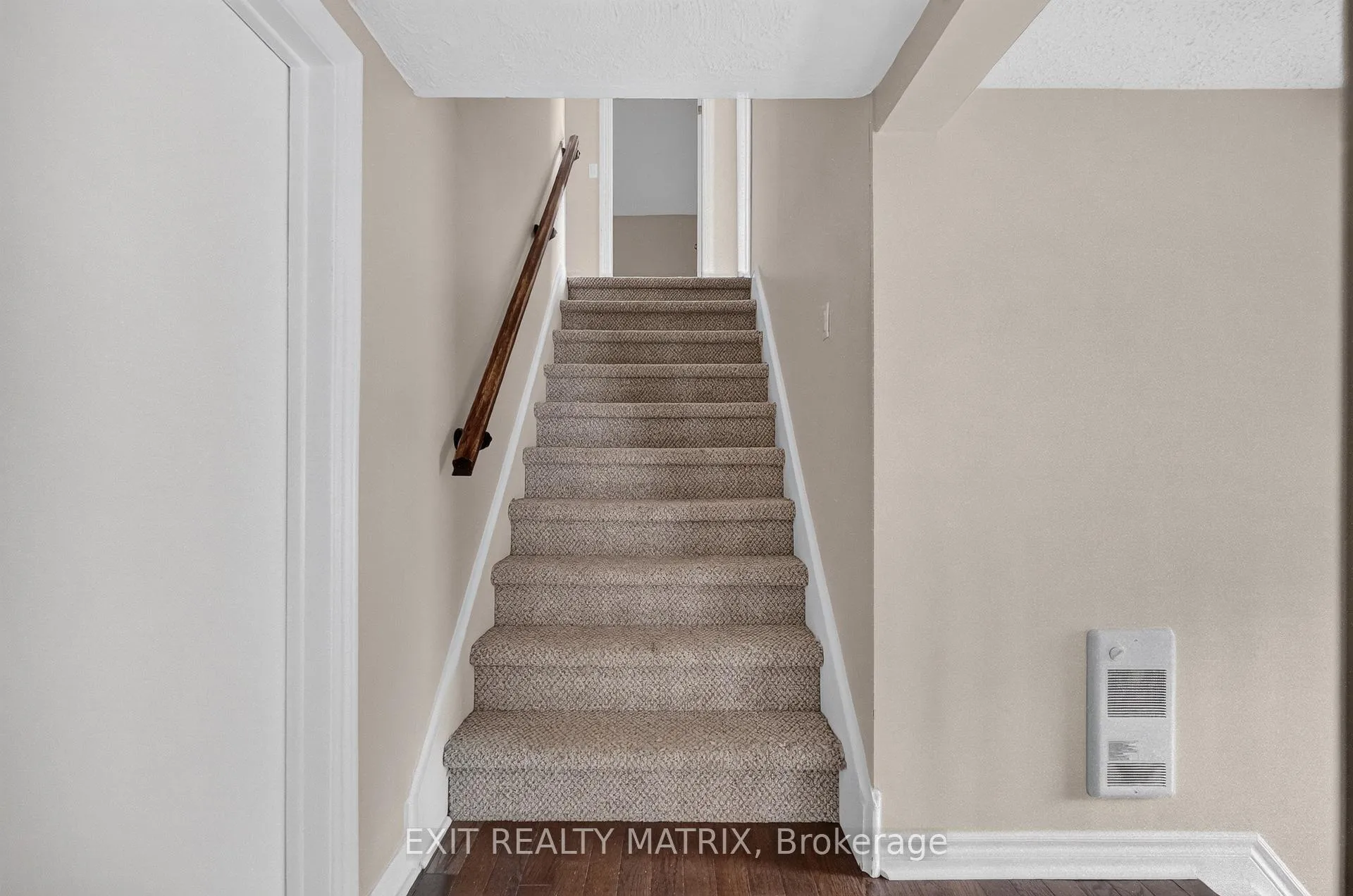 Photo 11 of 383 Castor Road, Russell, Russell Twp — HOMEH