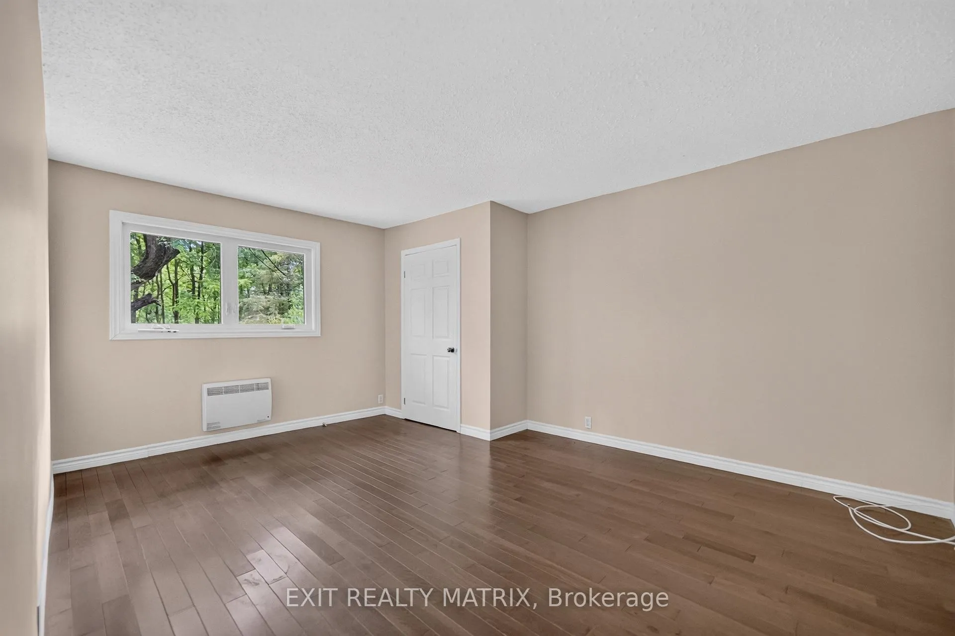 Photo 16 of 383 Castor Road, Russell, Russell Twp — HOMEH