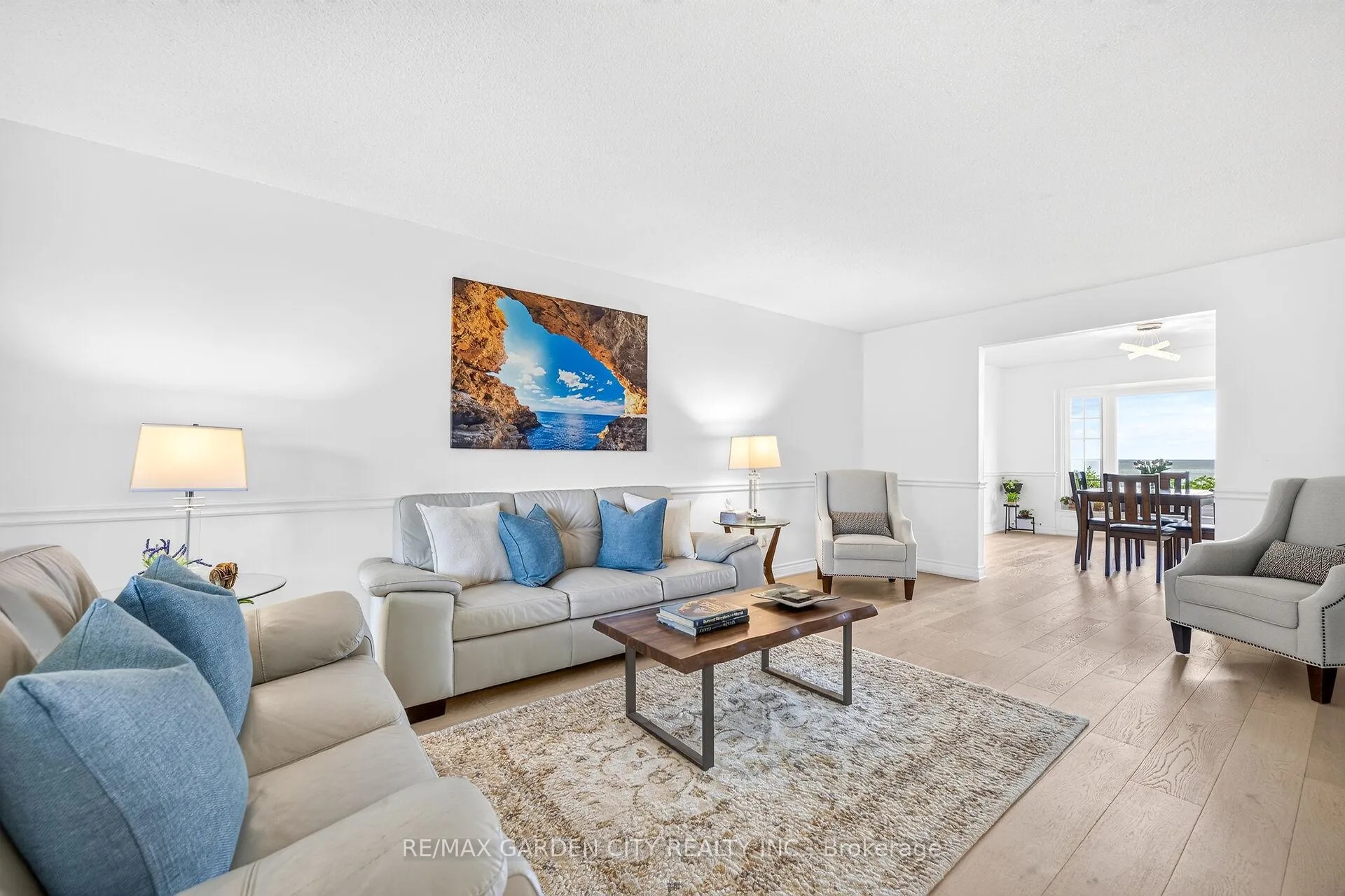 Photo 8 of 15 Cheval Drive, Grimsby, Grimsby Beach — HOMEH