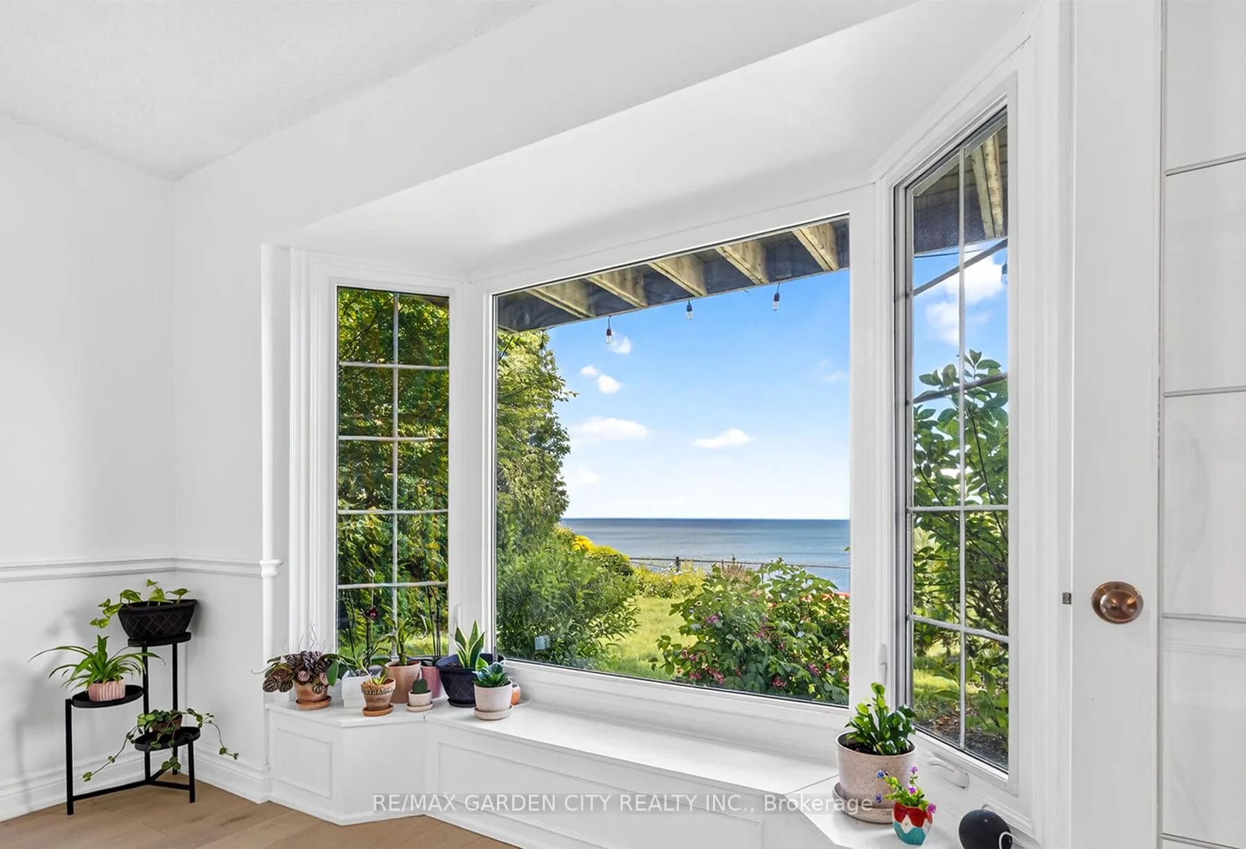 Photo 14 of 15 Cheval Drive, Grimsby, Grimsby Beach — HOMEH