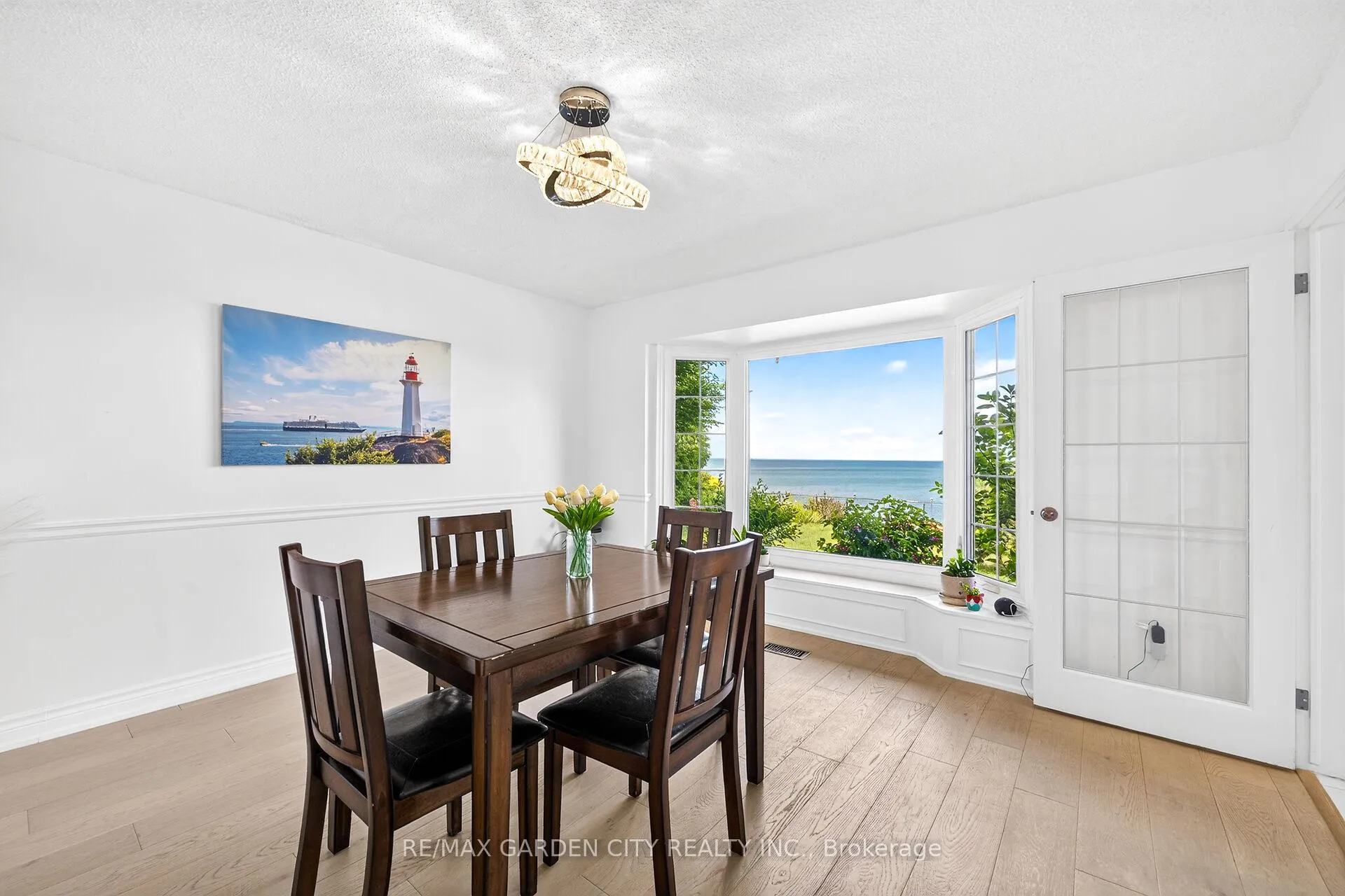 Photo 15 of 15 Cheval Drive, Grimsby, Grimsby Beach — HOMEH