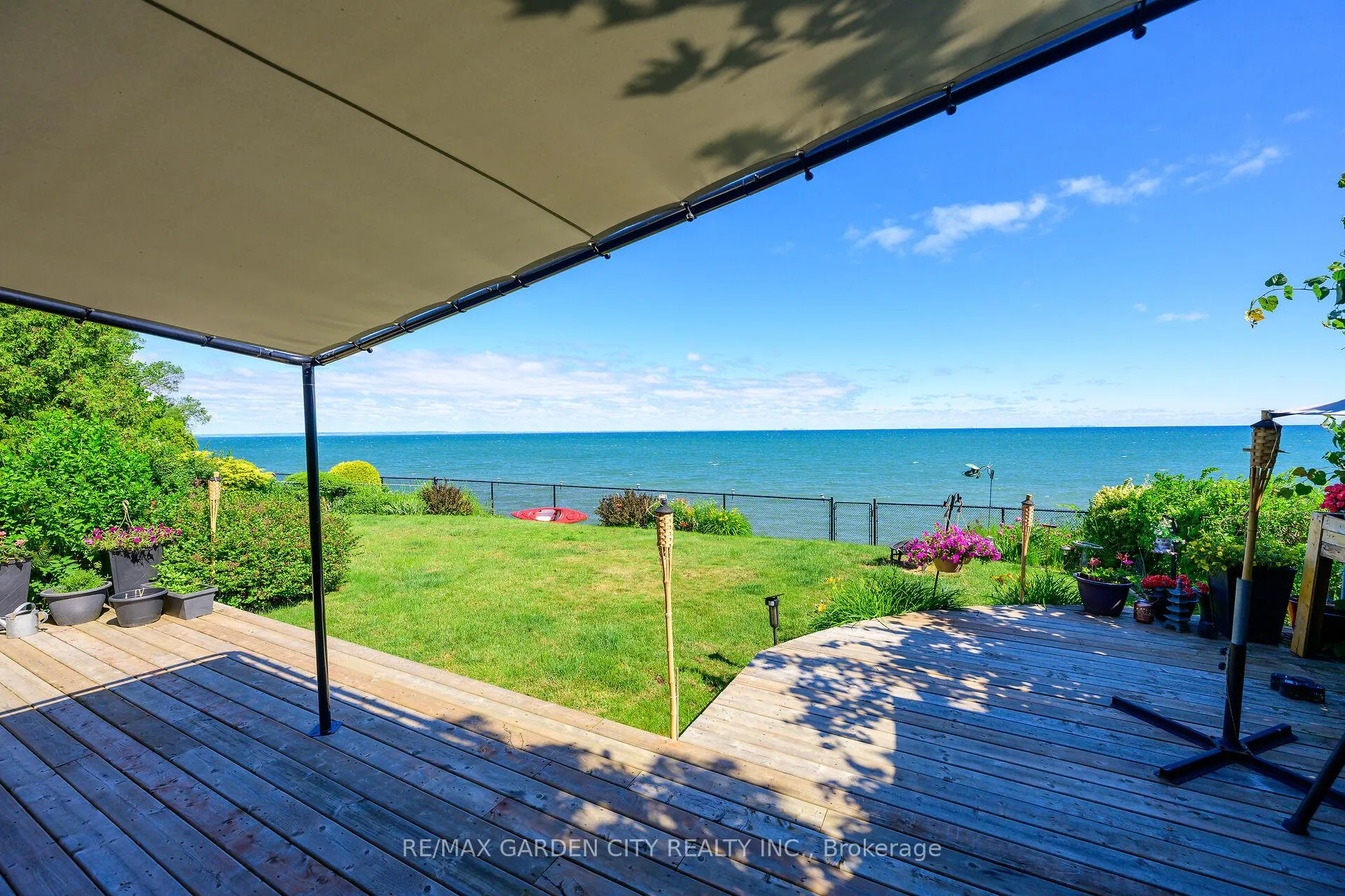 Photo 23 of 15 Cheval Drive, Grimsby, Grimsby Beach — HOMEH