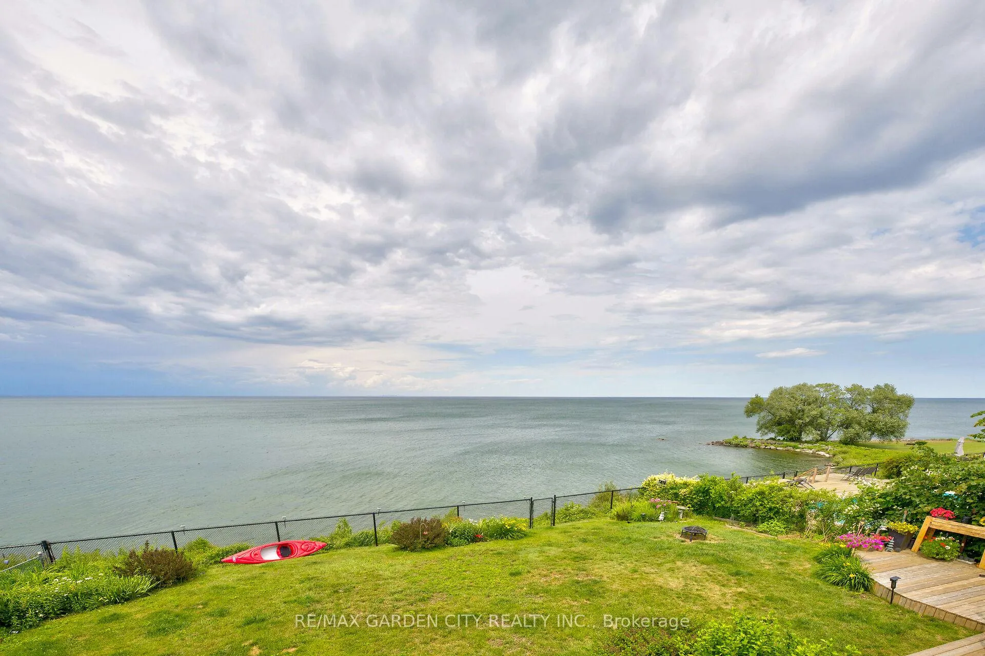 Photo 29 of 15 Cheval Drive, Grimsby, Grimsby Beach — HOMEH
