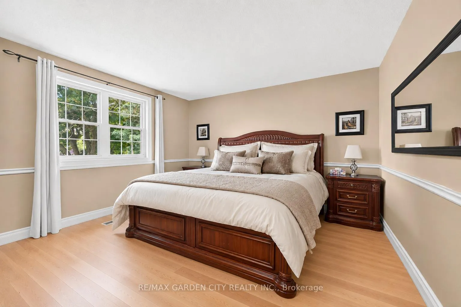 Photo 32 of 15 Cheval Drive, Grimsby, Grimsby Beach — HOMEH