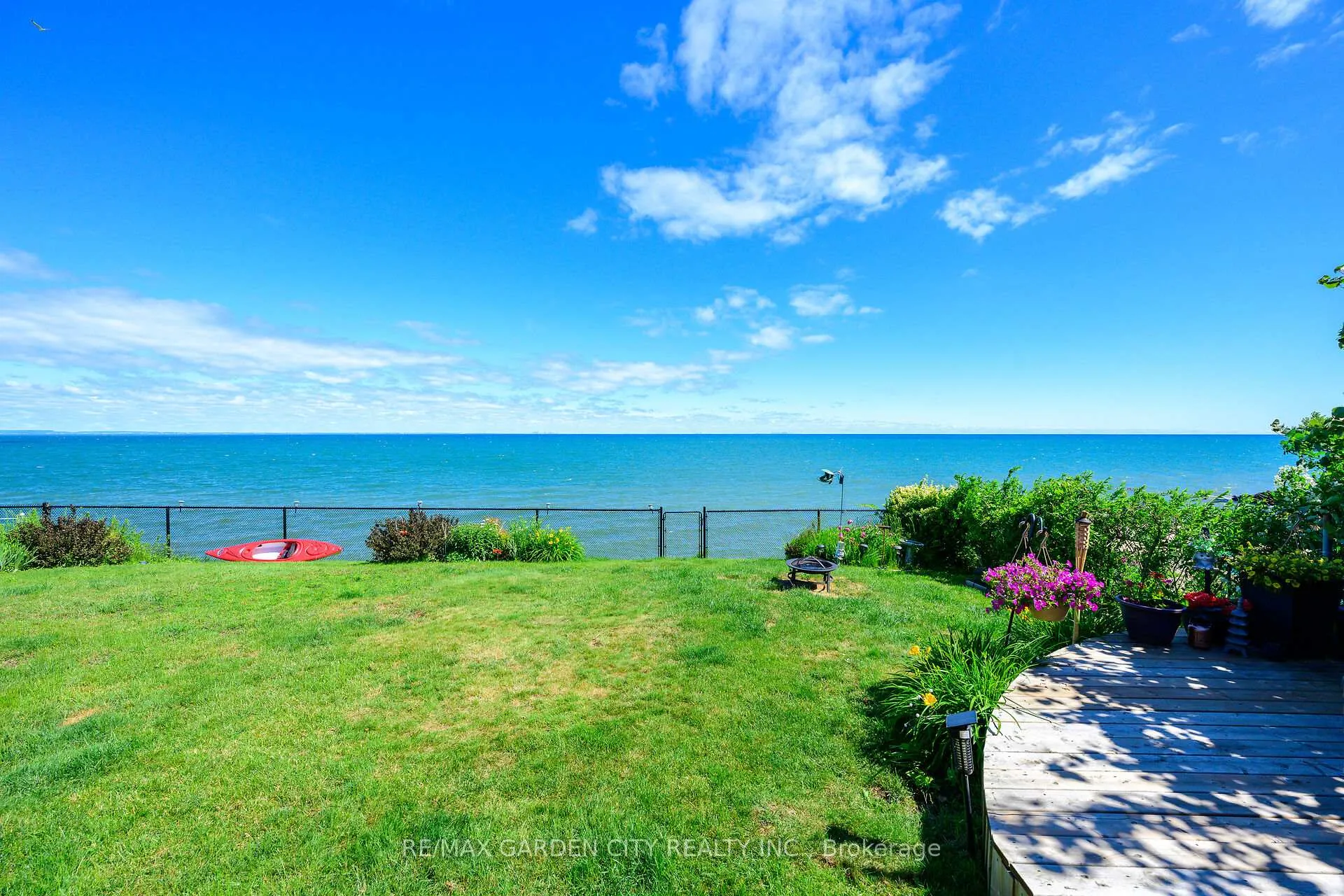 Photo 42 of 15 Cheval Drive, Grimsby, Grimsby Beach — HOMEH