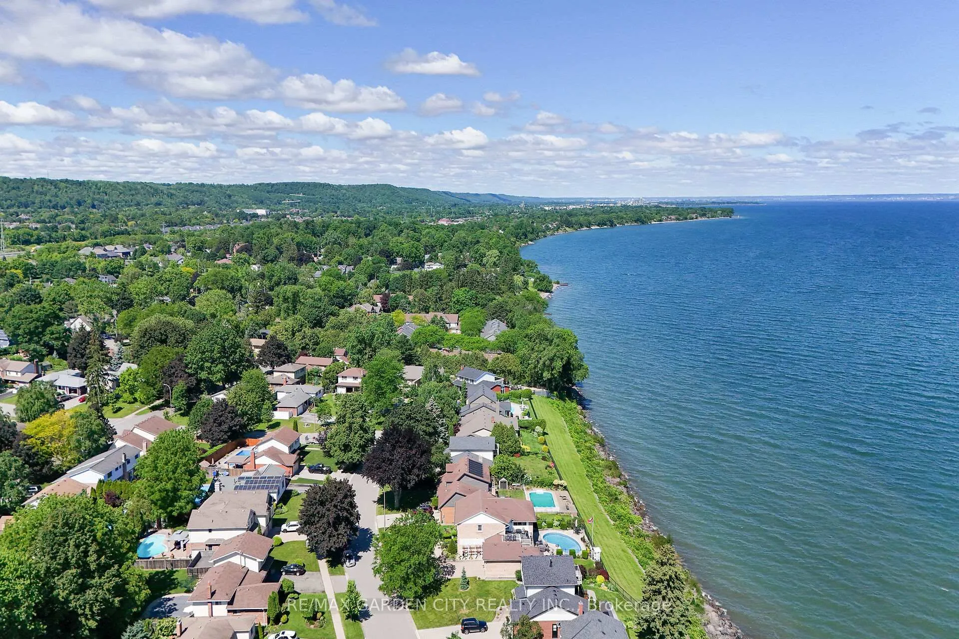 Photo 44 of 15 Cheval Drive, Grimsby, Grimsby Beach — HOMEH