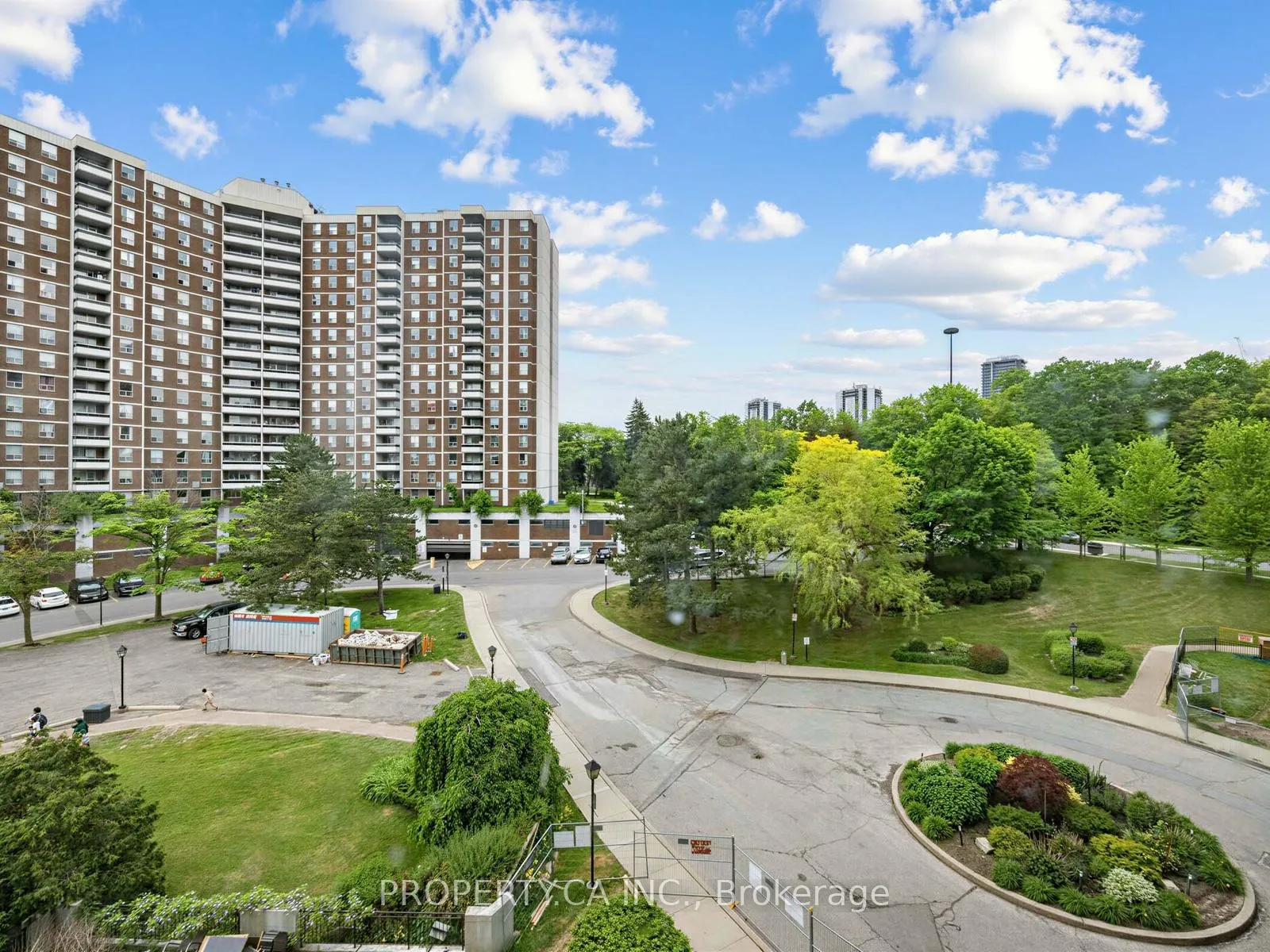 Photo 25 of Unit 708, 10 Edgecliff Golfway, Toronto, Flemingdon Park — HOMEH
