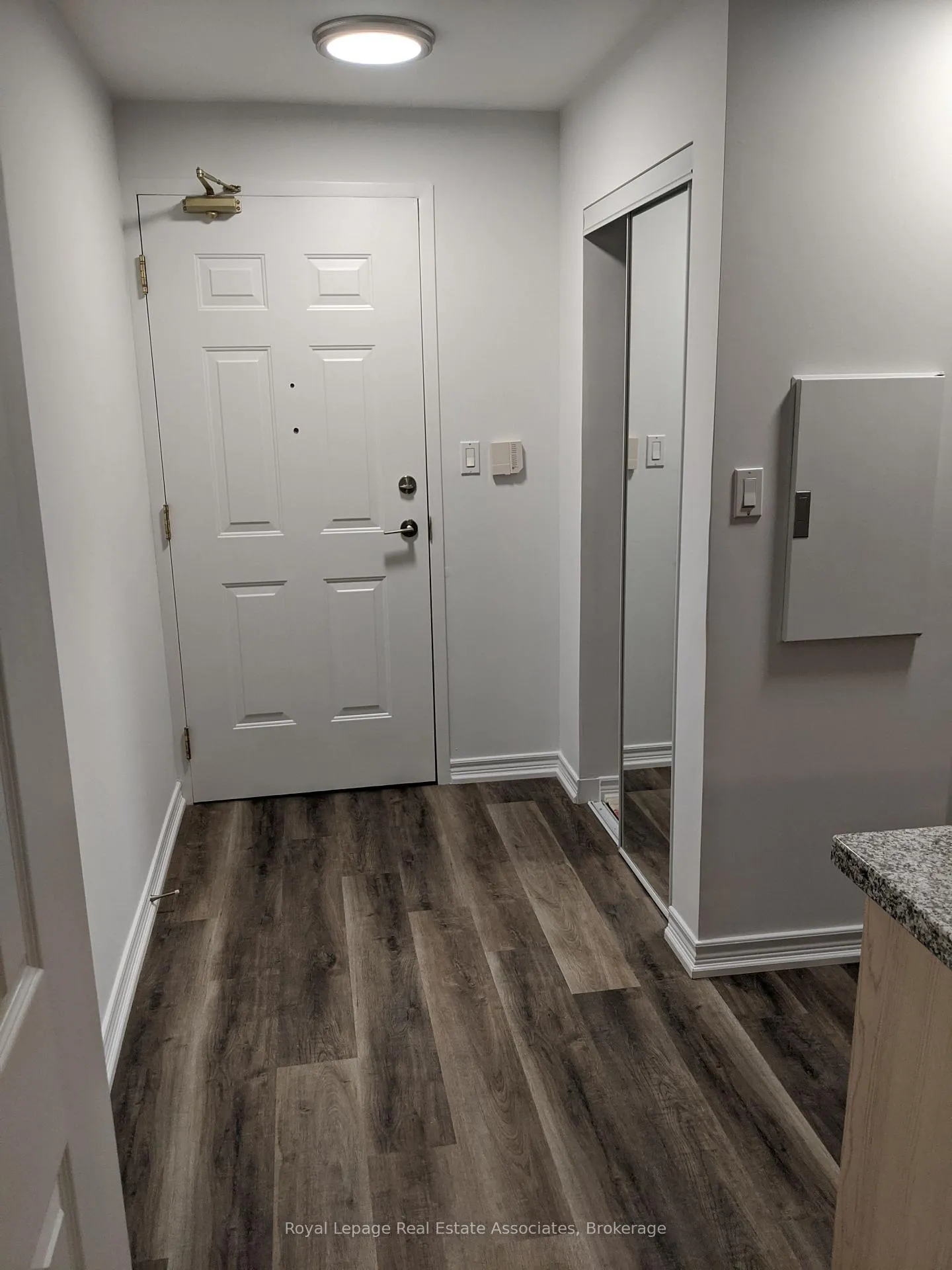 Photo 10 of Unit 206, 141 Woodbridge Avenue, Vaughan, West Woodbridge — HOMEH
