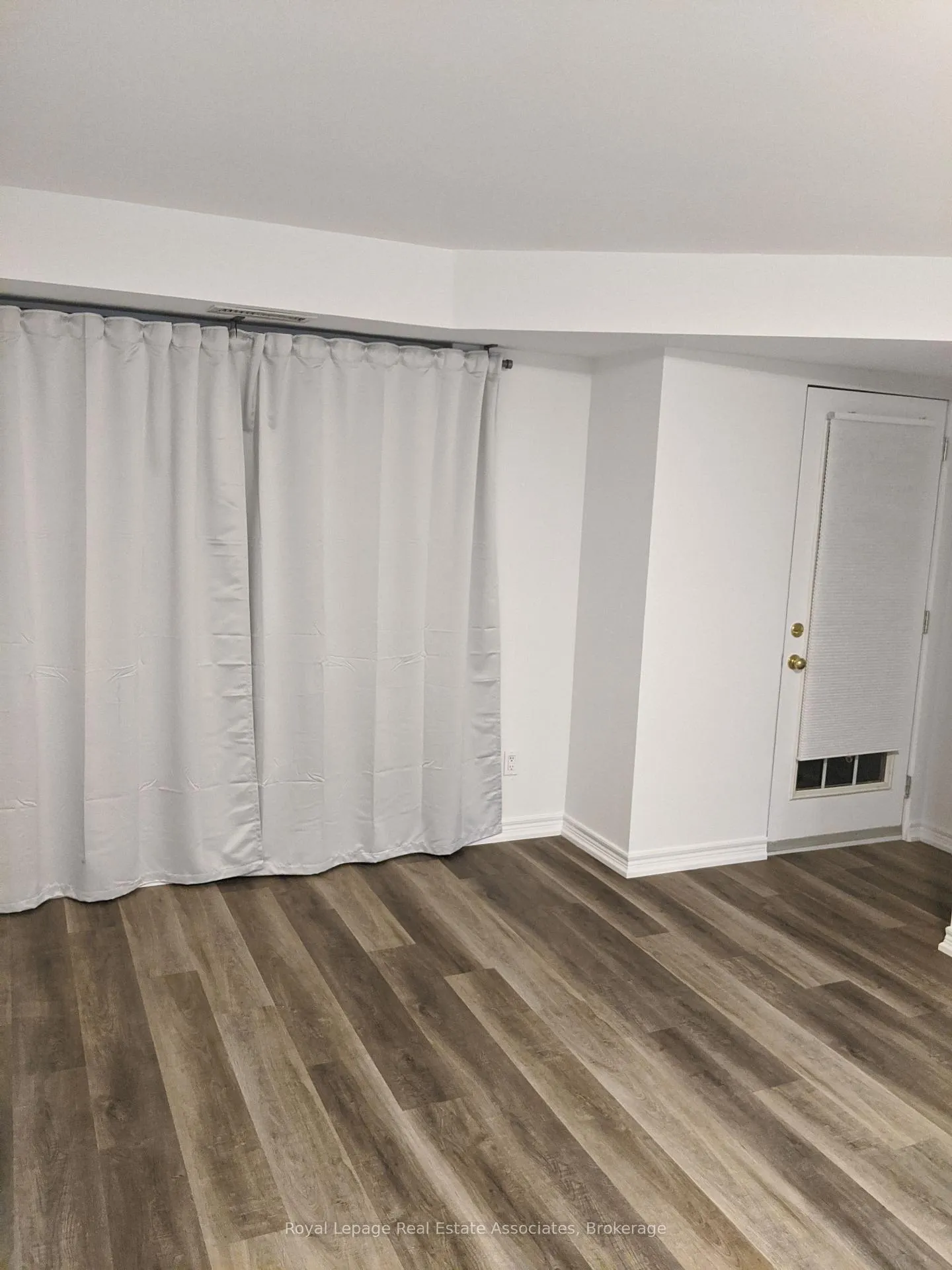 Photo 13 of Unit 206, 141 Woodbridge Avenue, Vaughan, West Woodbridge — HOMEH