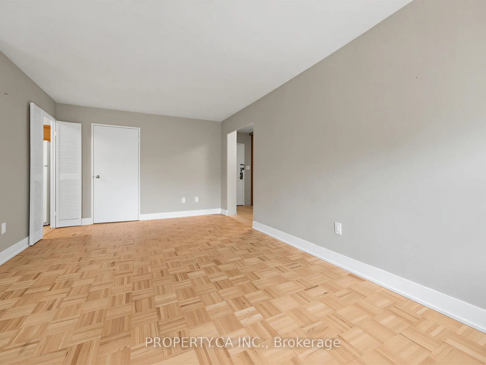Photo 7 of Unit 708, 10 Edgecliffe Golfway, Toronto, Flemingdon Park — HOMEH