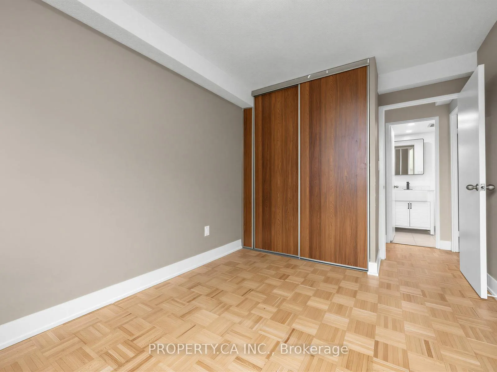 Photo 20 of Unit 708, 10 Edgecliffe Golfway, Toronto, Flemingdon Park — HOMEH