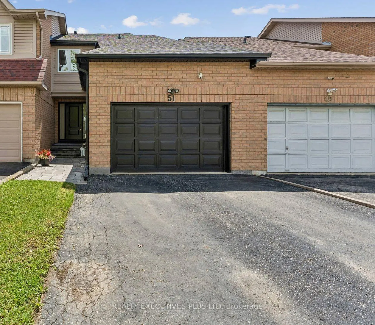 Photo 1 of 51 Ashbrook Way, Brampton, Fletcher's West — HOMEH
