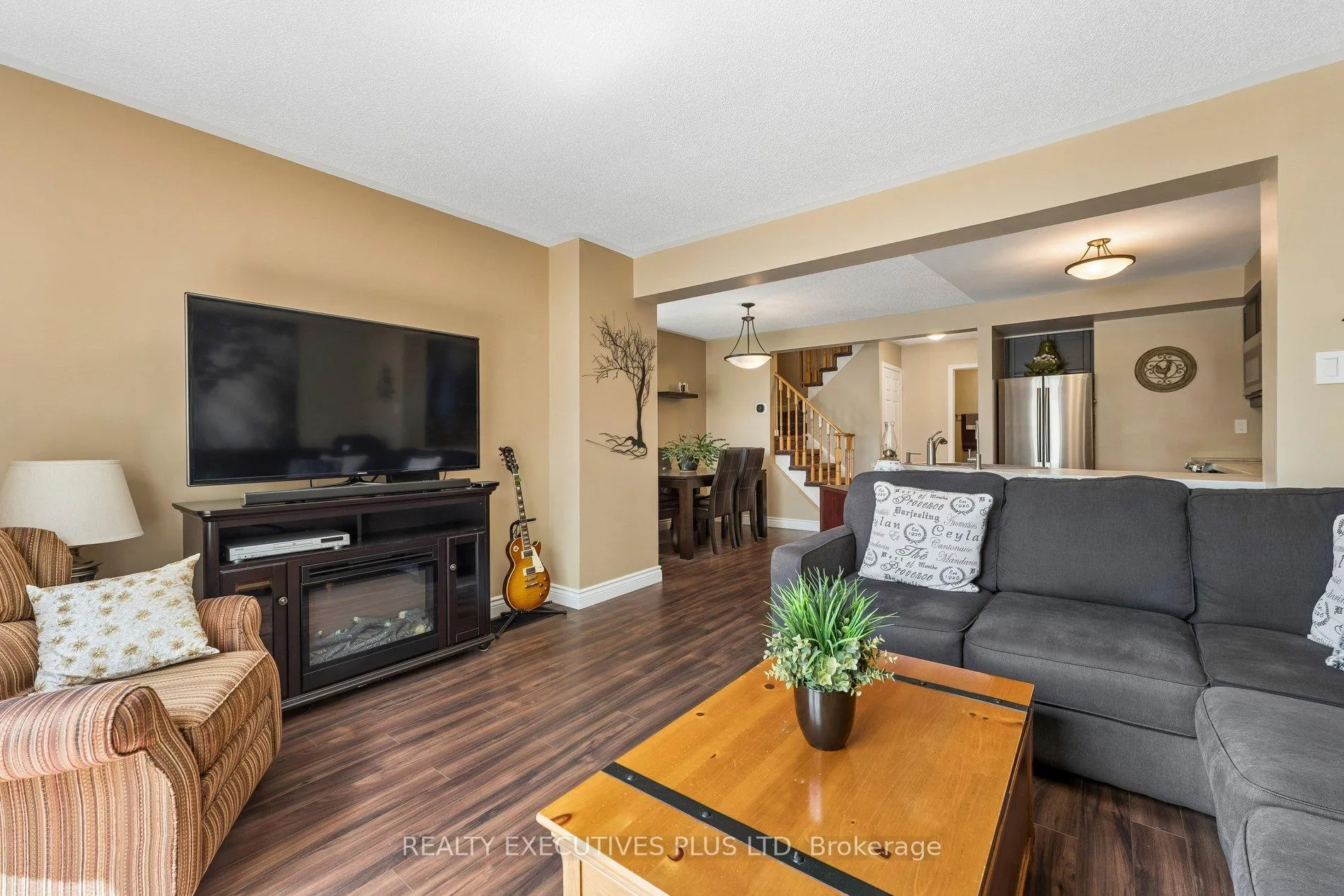 Photo 11 of 51 Ashbrook Way, Brampton, Fletcher's West — HOMEH