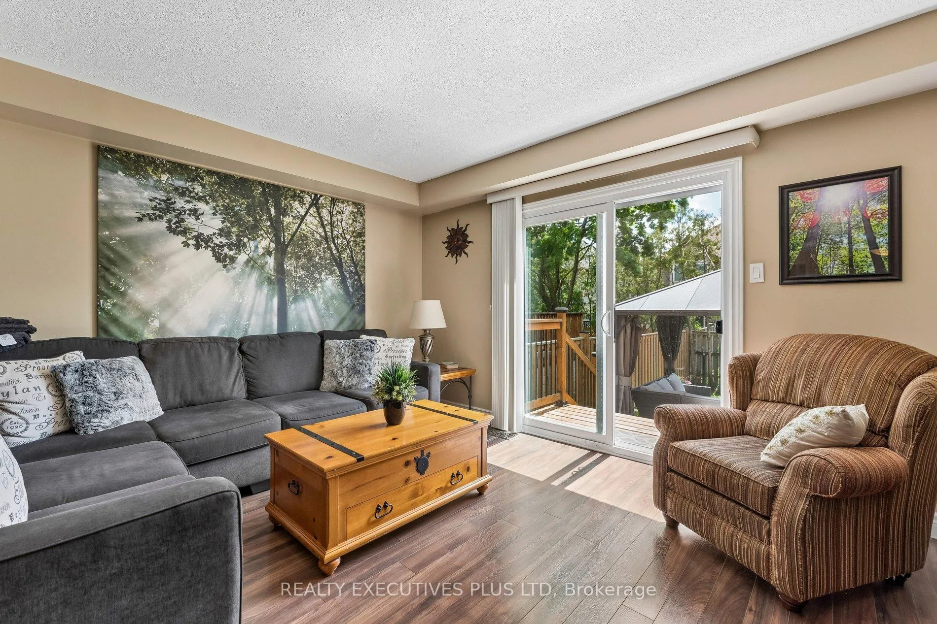 Photo 12 of 51 Ashbrook Way, Brampton, Fletcher's West — HOMEH