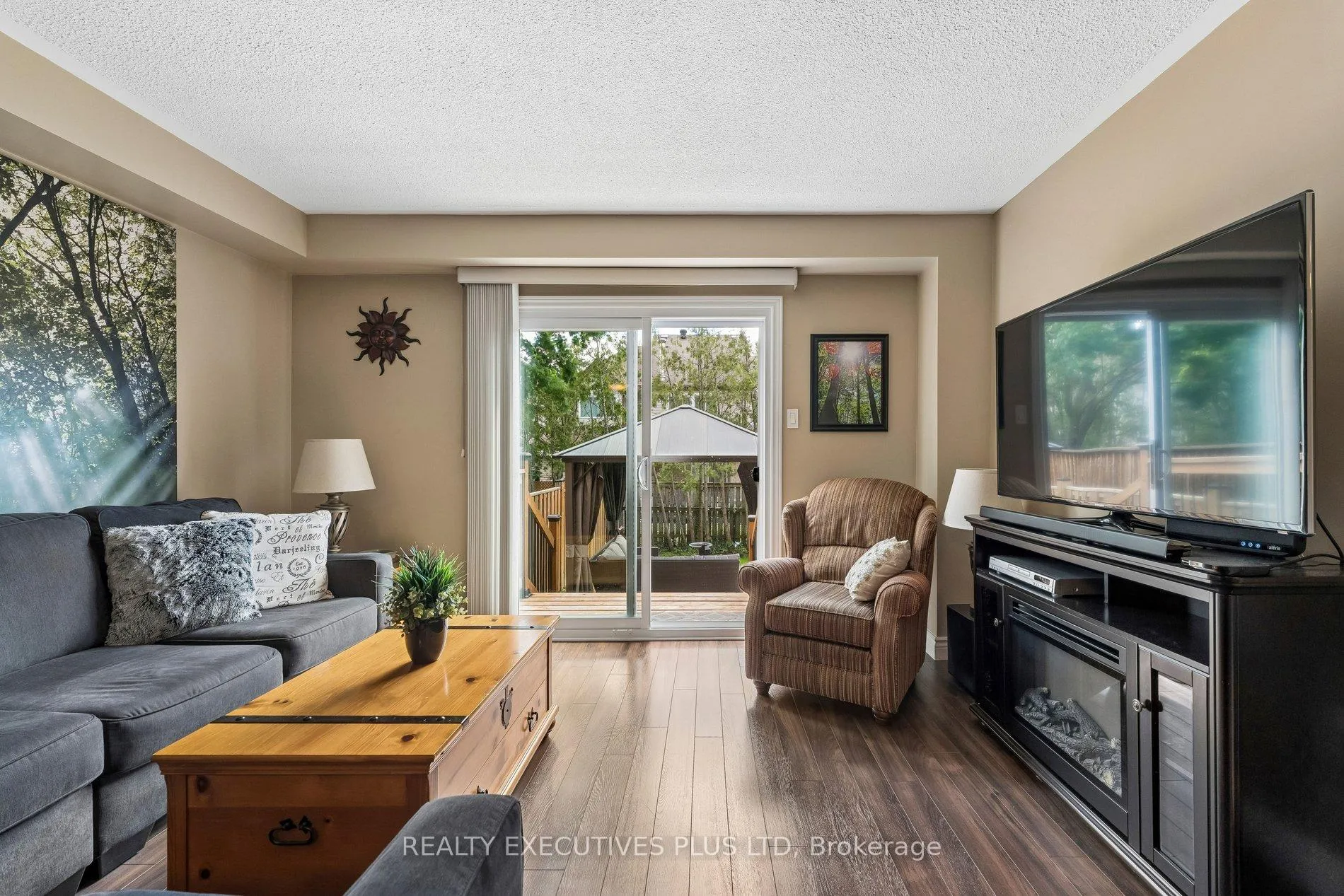 Photo 13 of 51 Ashbrook Way, Brampton, Fletcher's West — HOMEH