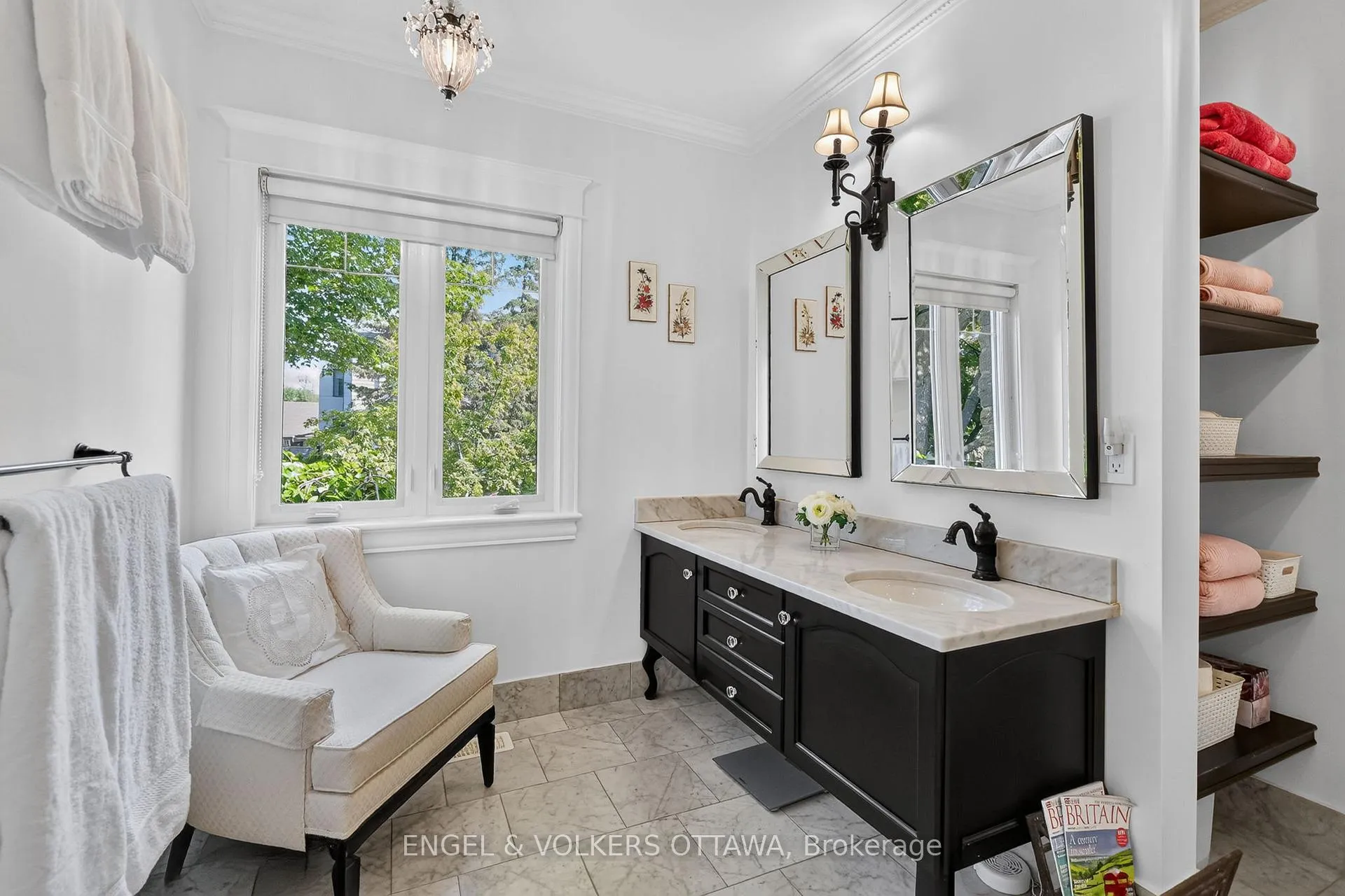 Photo 19 of 246 Mountbatten Avenue, Ottawa, Applewood Acres — HOMEH